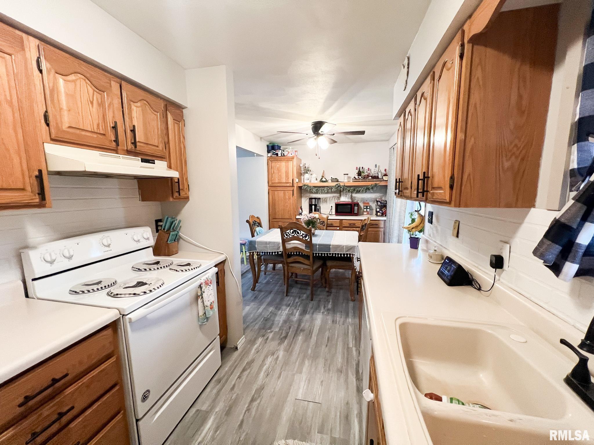 14720 N Grandview Drive, Chillicothe, Illinois image 15