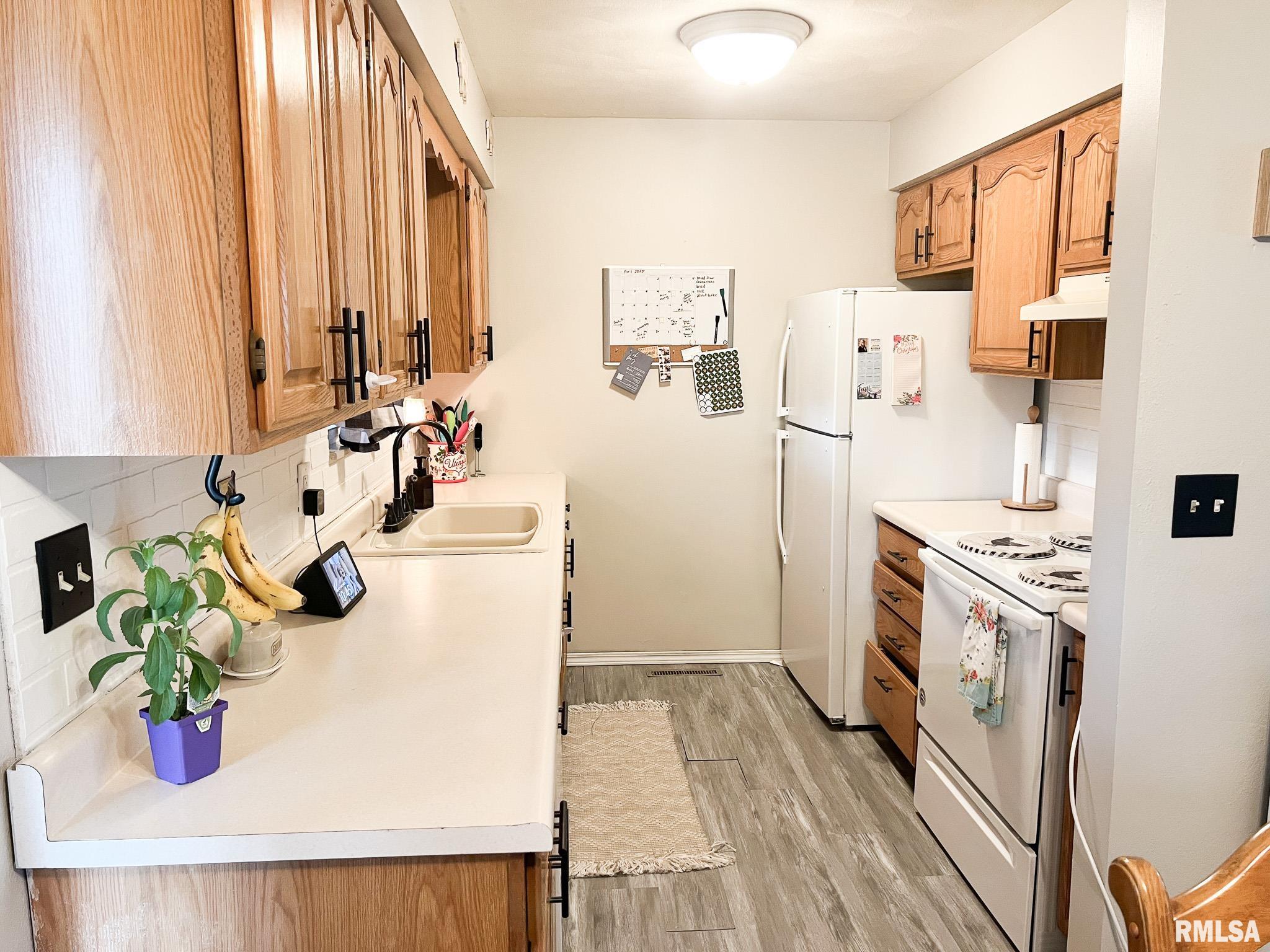 14720 N Grandview Drive, Chillicothe, Illinois image 12