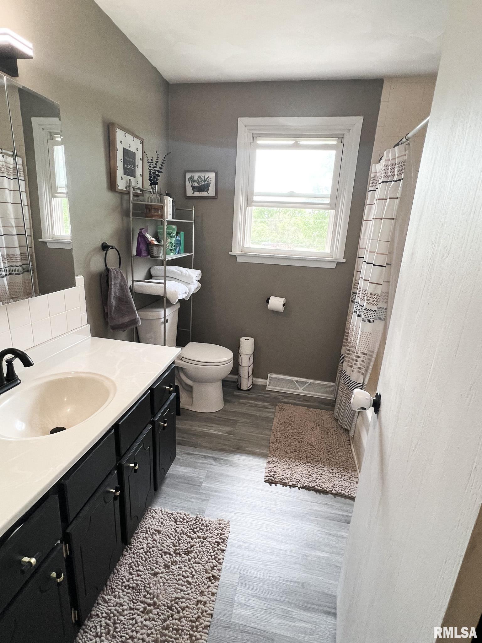 14720 N Grandview Drive, Chillicothe, Illinois image 29