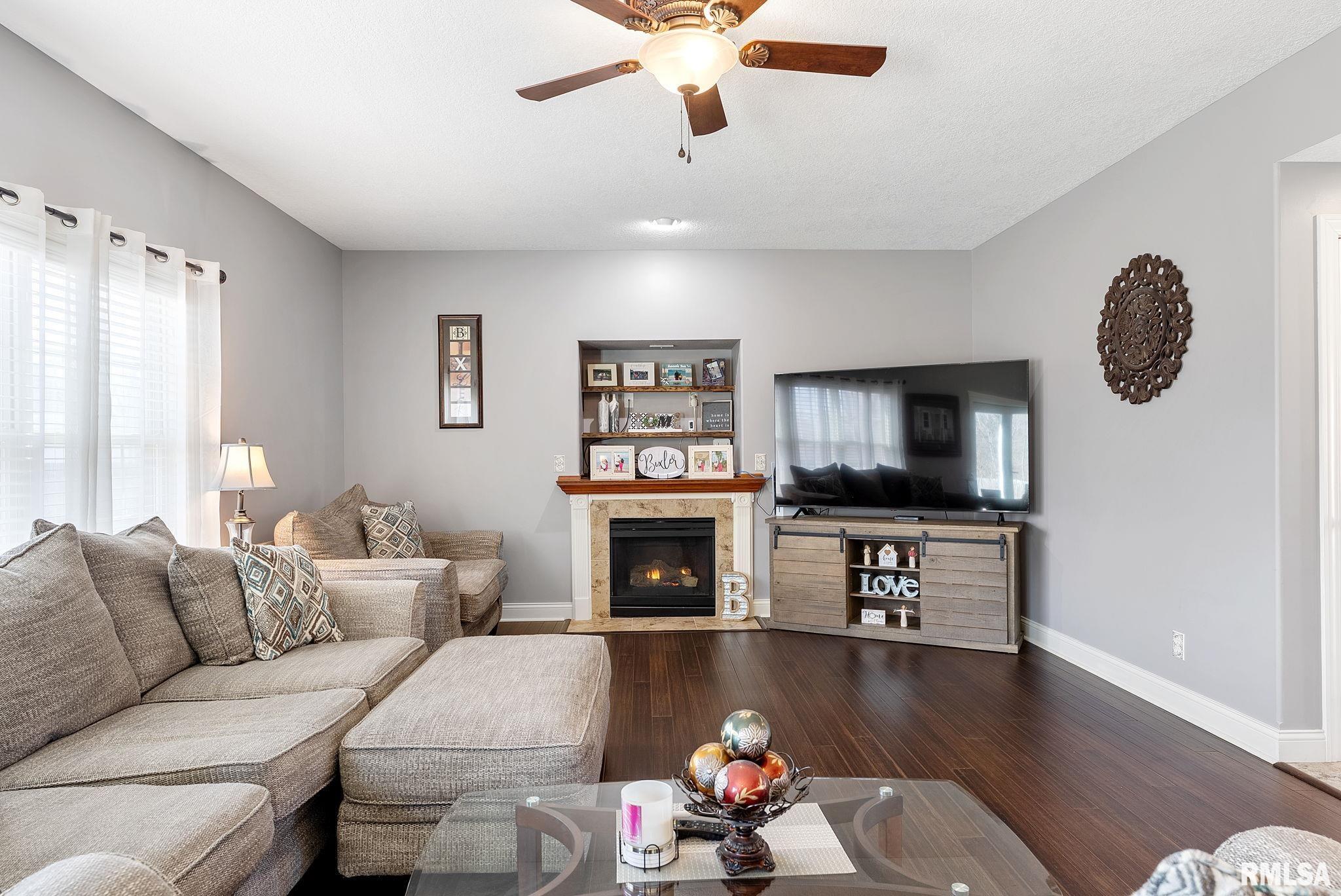 717 Deer Woods Drive, Davenport, Iowa image 9