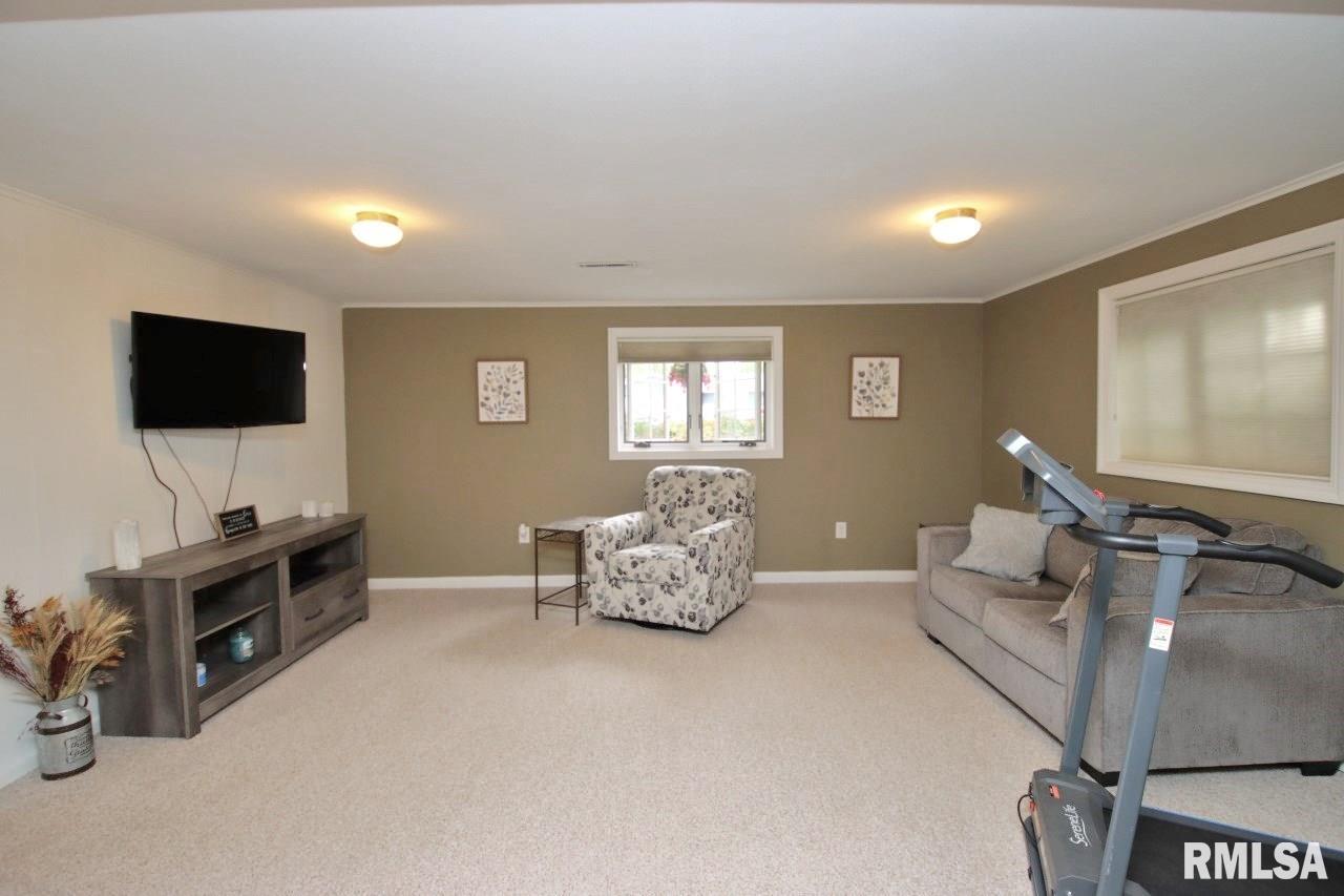 2526 W Huntington Drive, Peoria, Illinois image 47