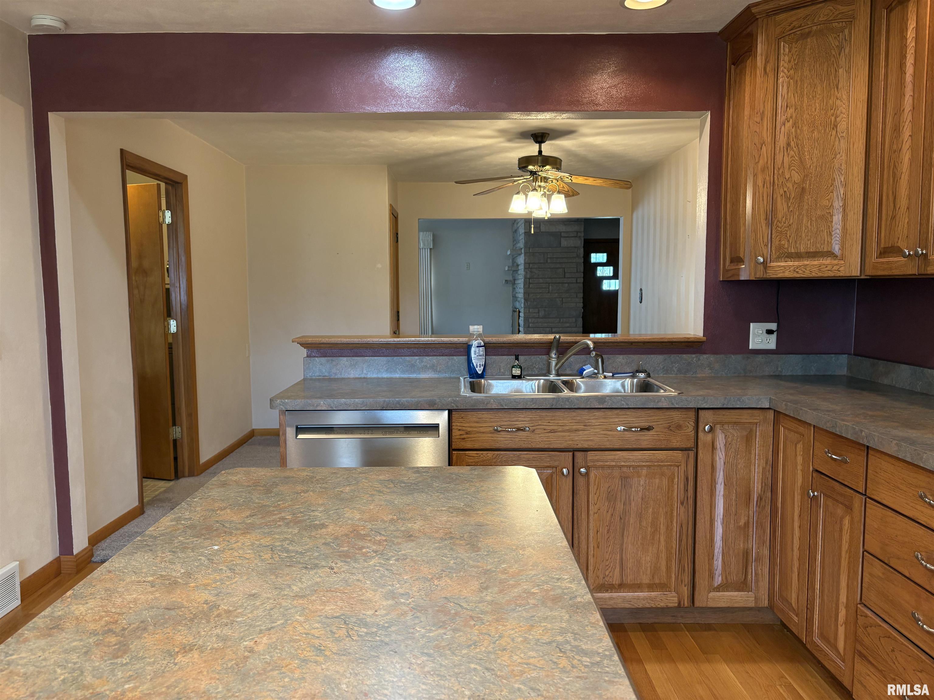 312 E Clay Street, Brimfield, Illinois image 38