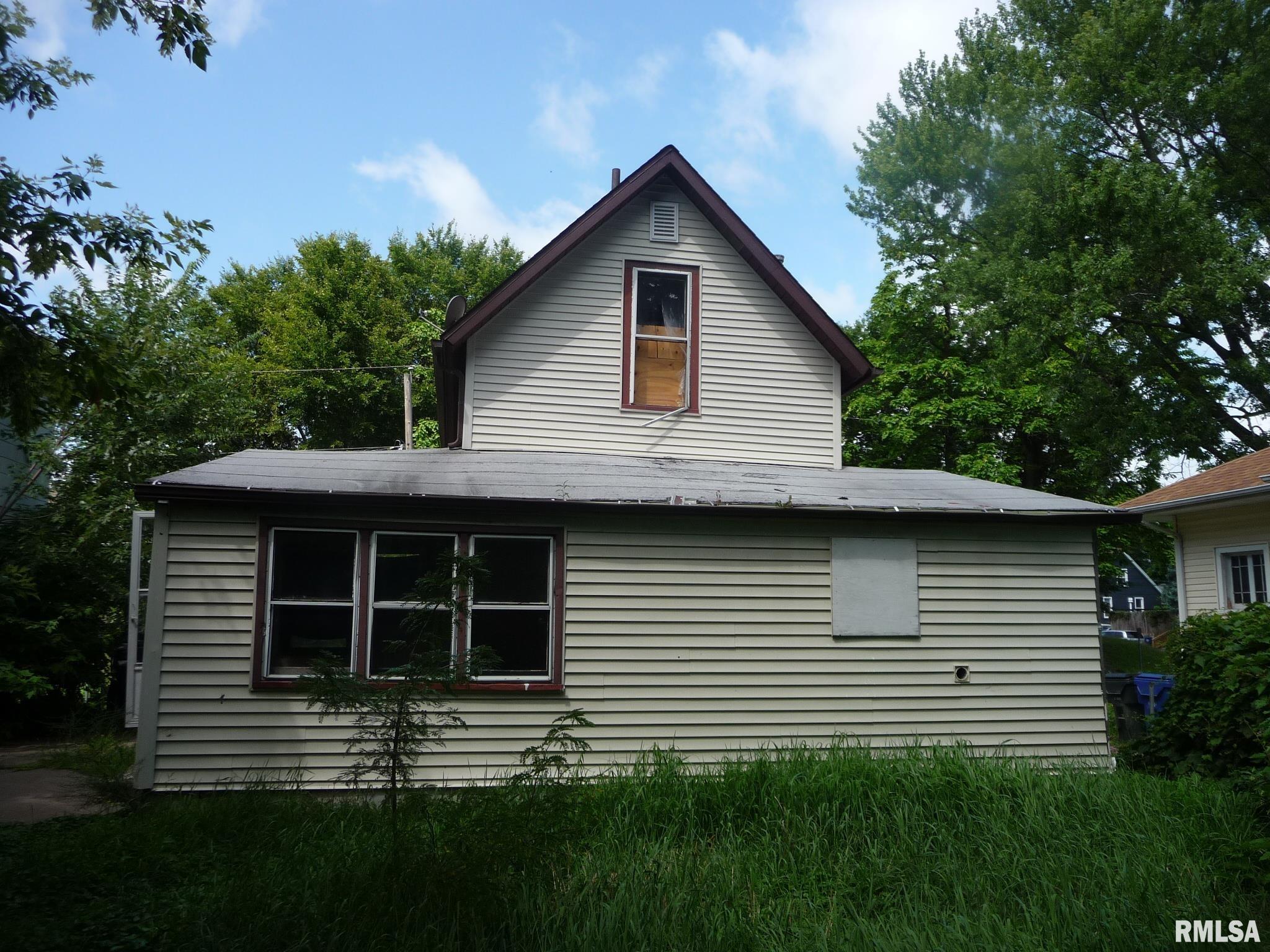 1209 Gaines Street, Davenport, Iowa image 3