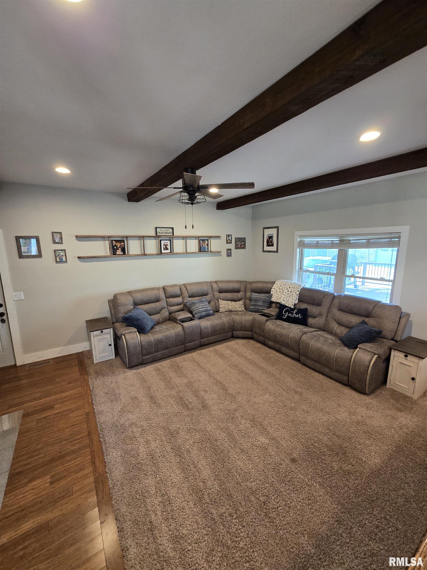 192 Brentwood Circle, Dahinda, Illinois image 9