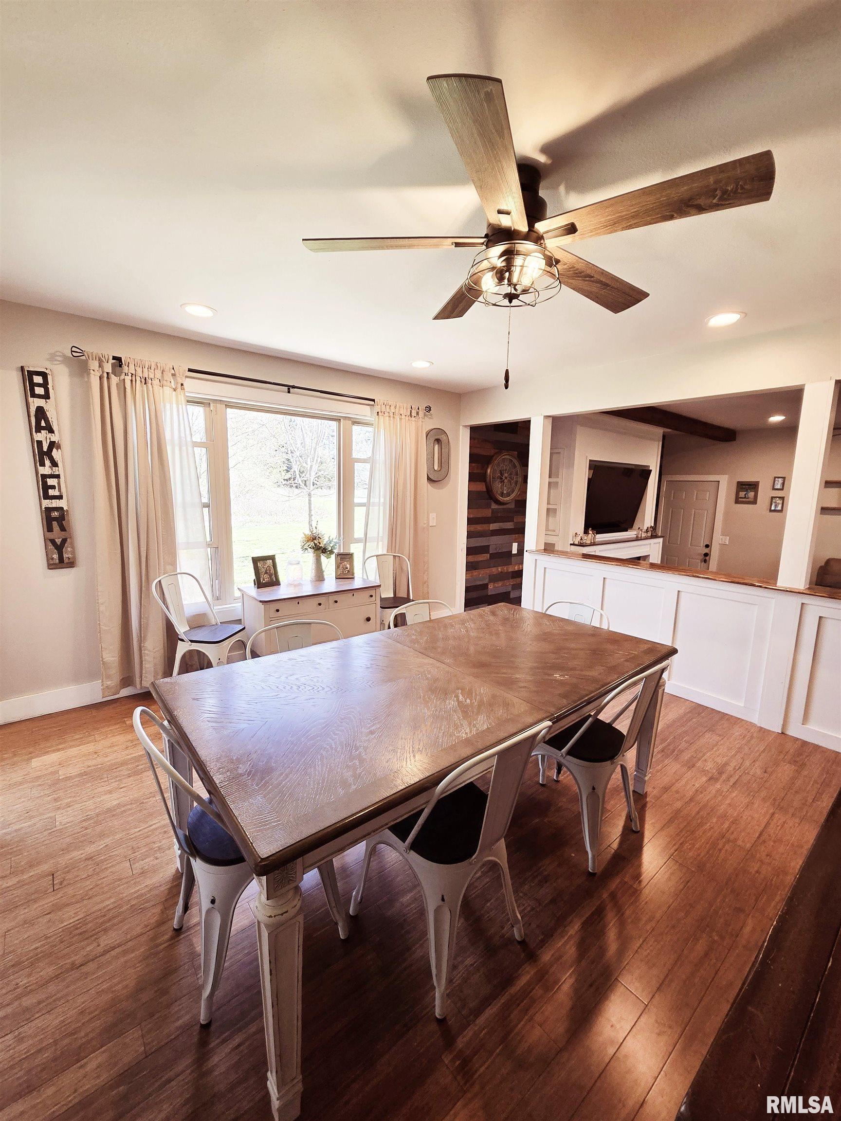 192 Brentwood Circle, Dahinda, Illinois image 11