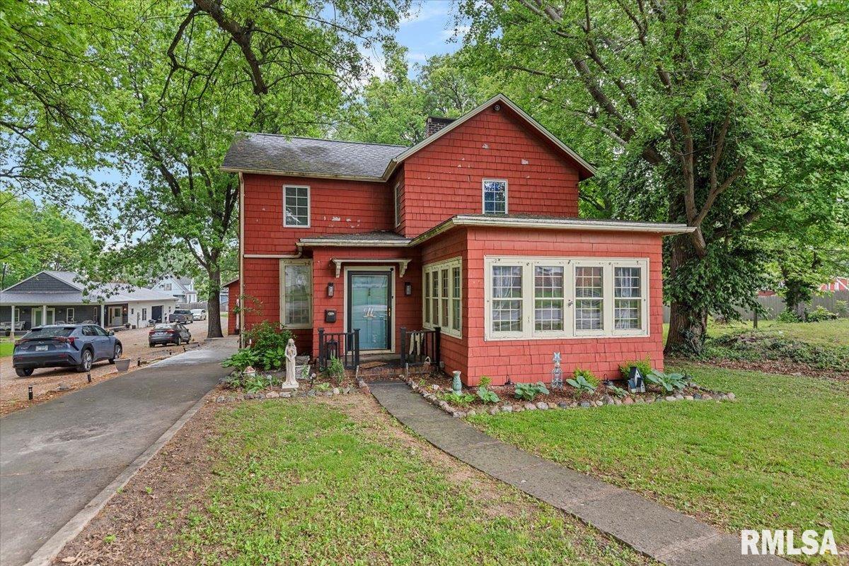 311 E Park Street, Taylorville, Illinois image 2
