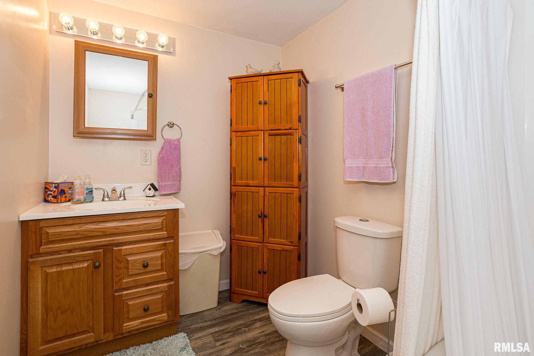 895 Pius Lane, Bettendorf, Iowa image 31