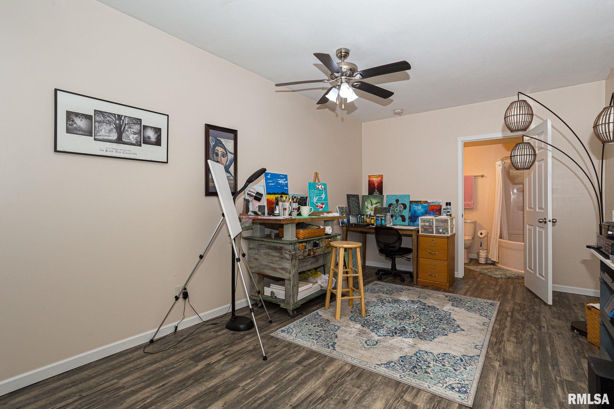 895 Pius Lane, Bettendorf, Iowa image 27