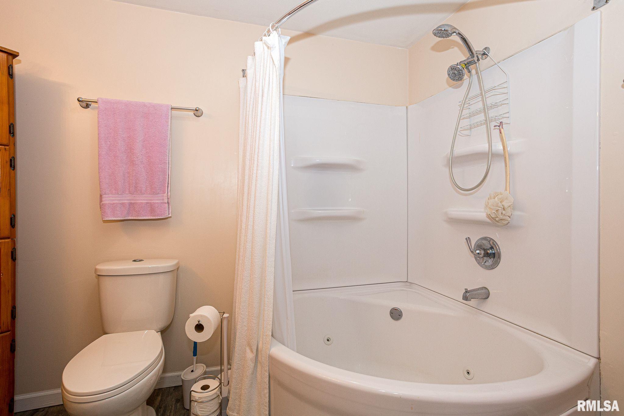 895 Pius Lane, Bettendorf, Iowa image 30