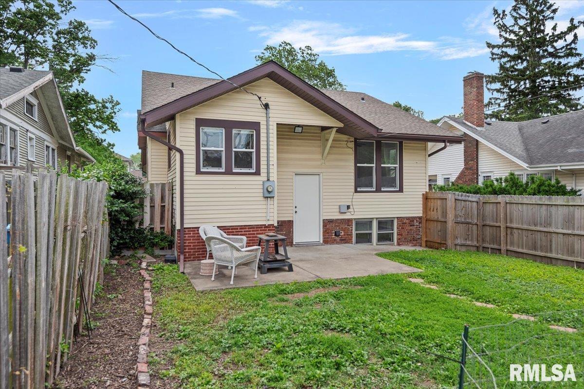 2073 S 4th Street, Springfield, Illinois image 30