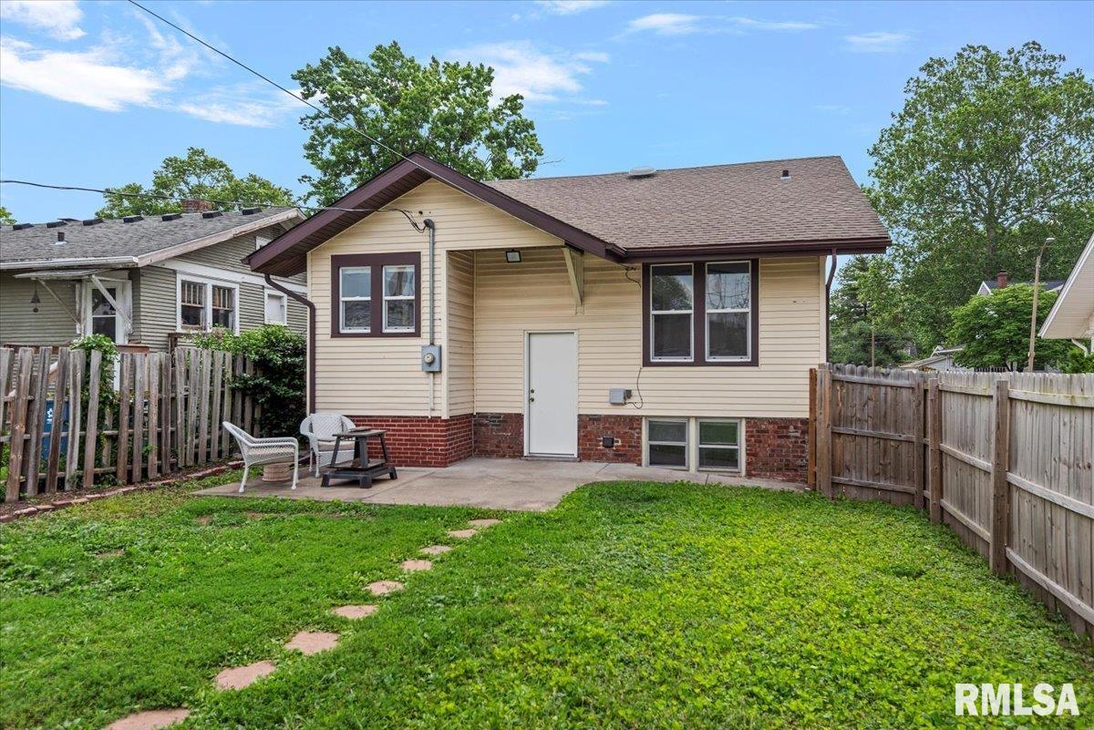 2073 S 4th Street, Springfield, Illinois image 29