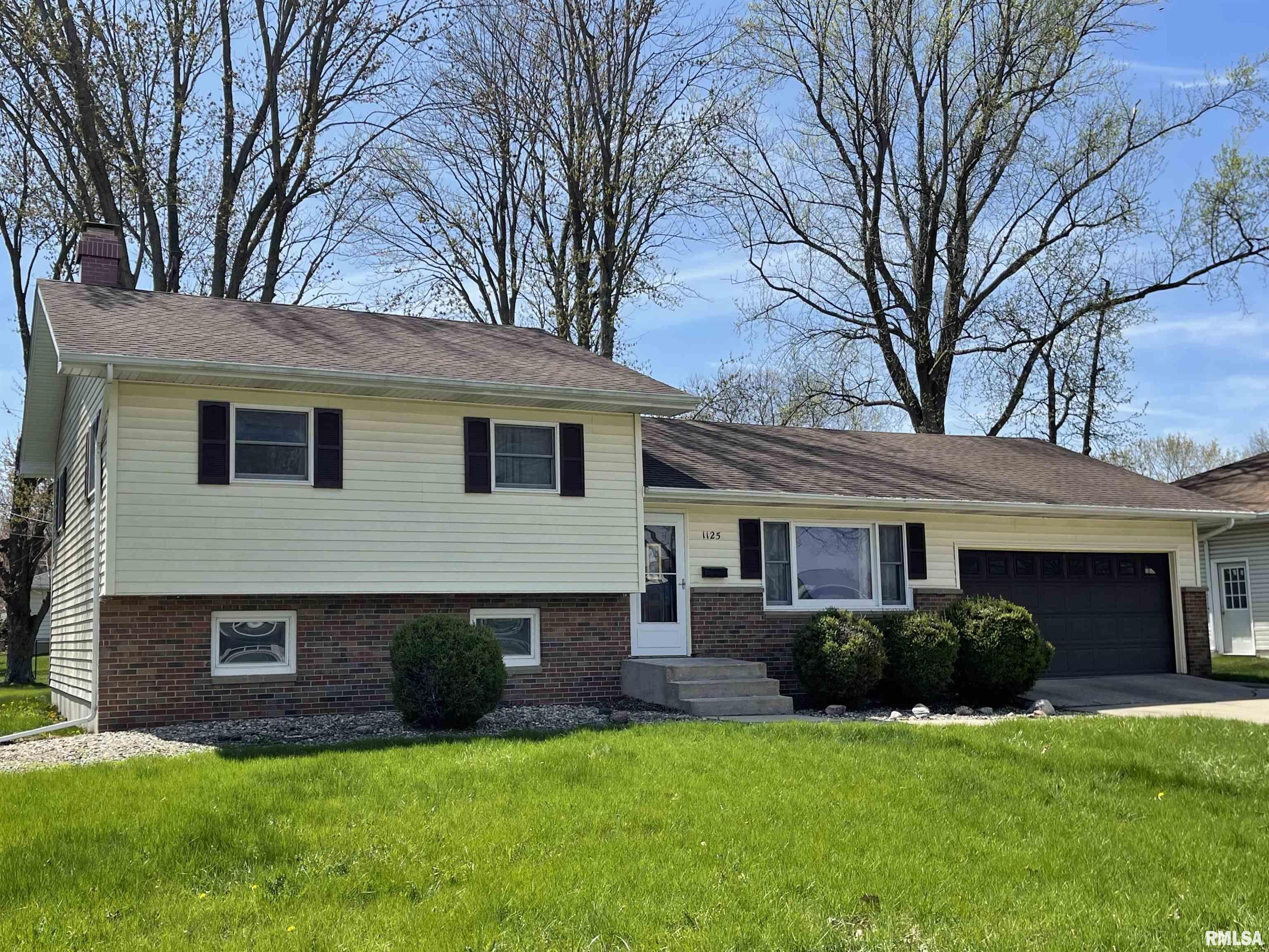 1125 Bobby Avenue, Macomb, Illinois image 1