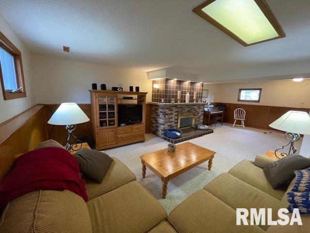 1125 Bobby Avenue, Macomb, Illinois image 24