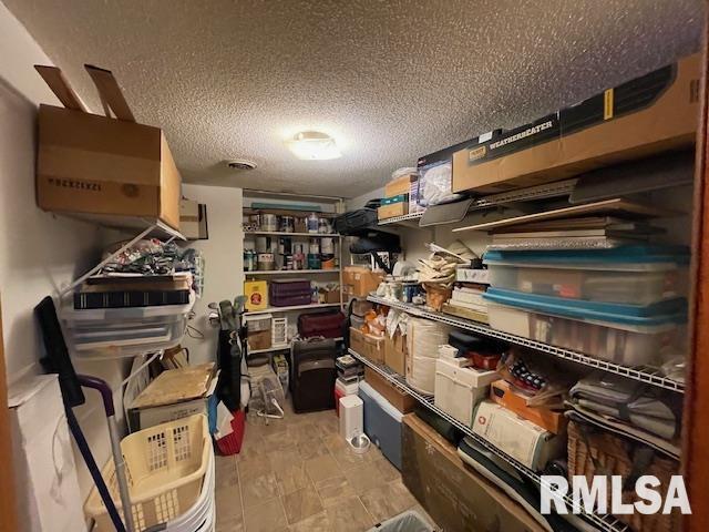 1125 Bobby Avenue, Macomb, Illinois image 31