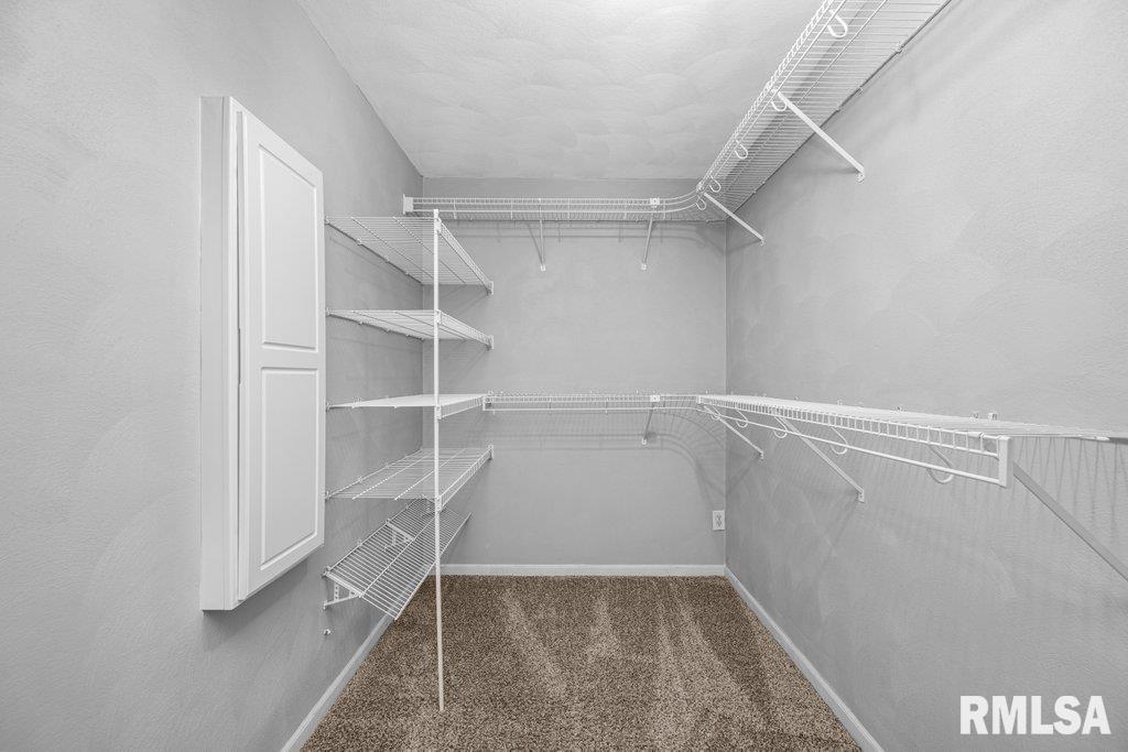 2721 18th Street C, Moline, Illinois image 25