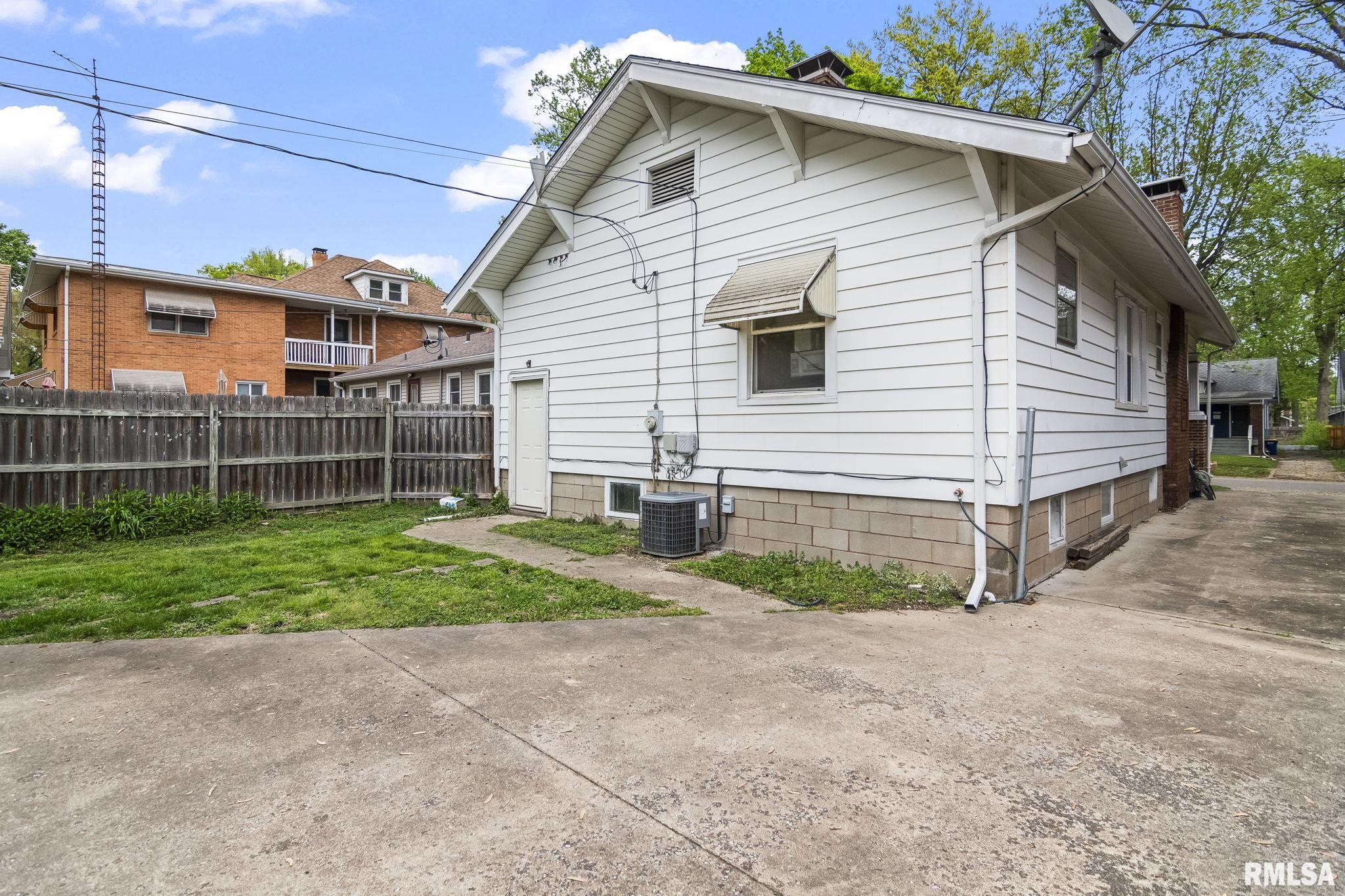 1813 S Whittier Avenue, Springfield, Illinois image 27