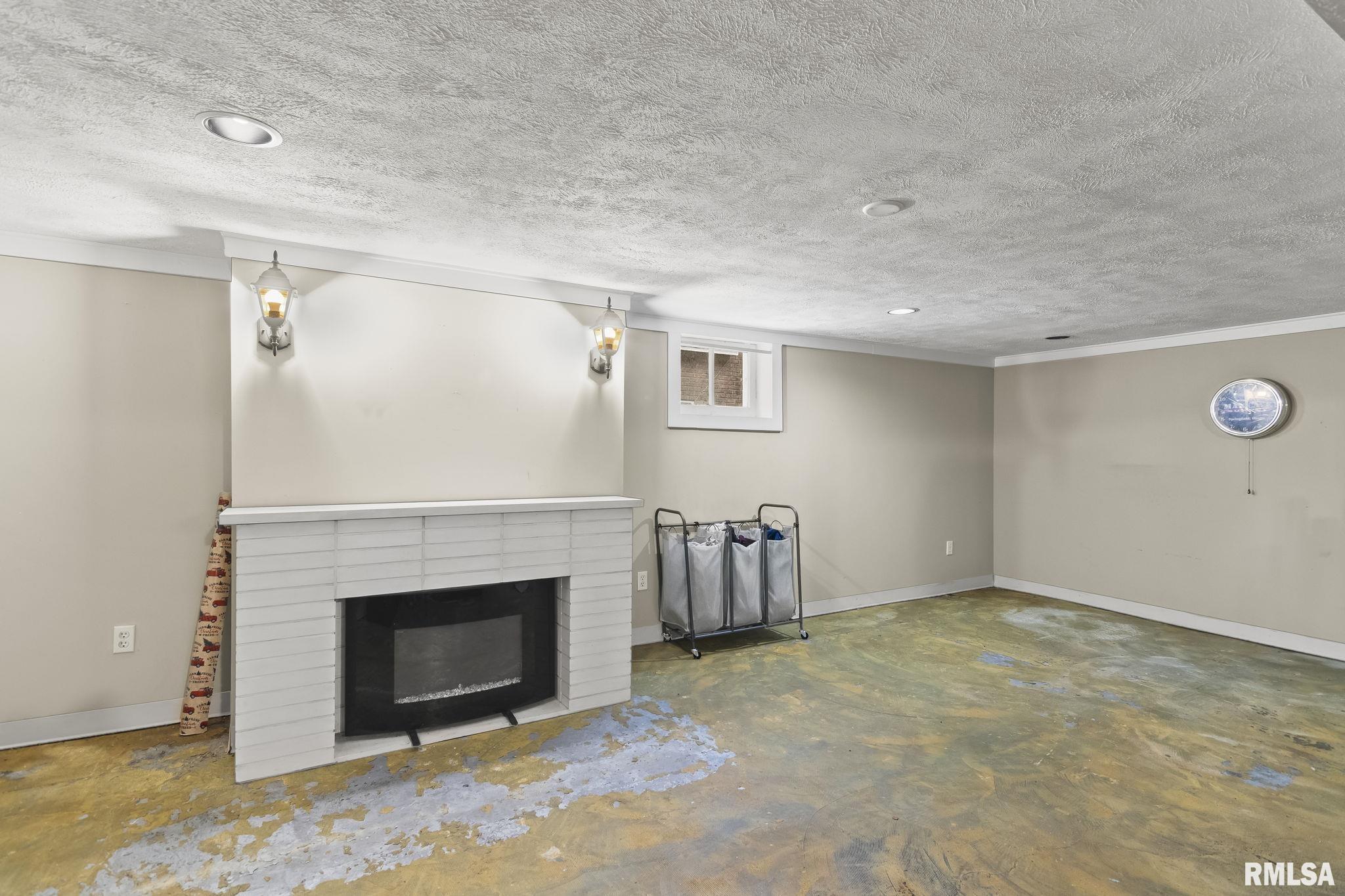 1813 S Whittier Avenue, Springfield, Illinois image 22