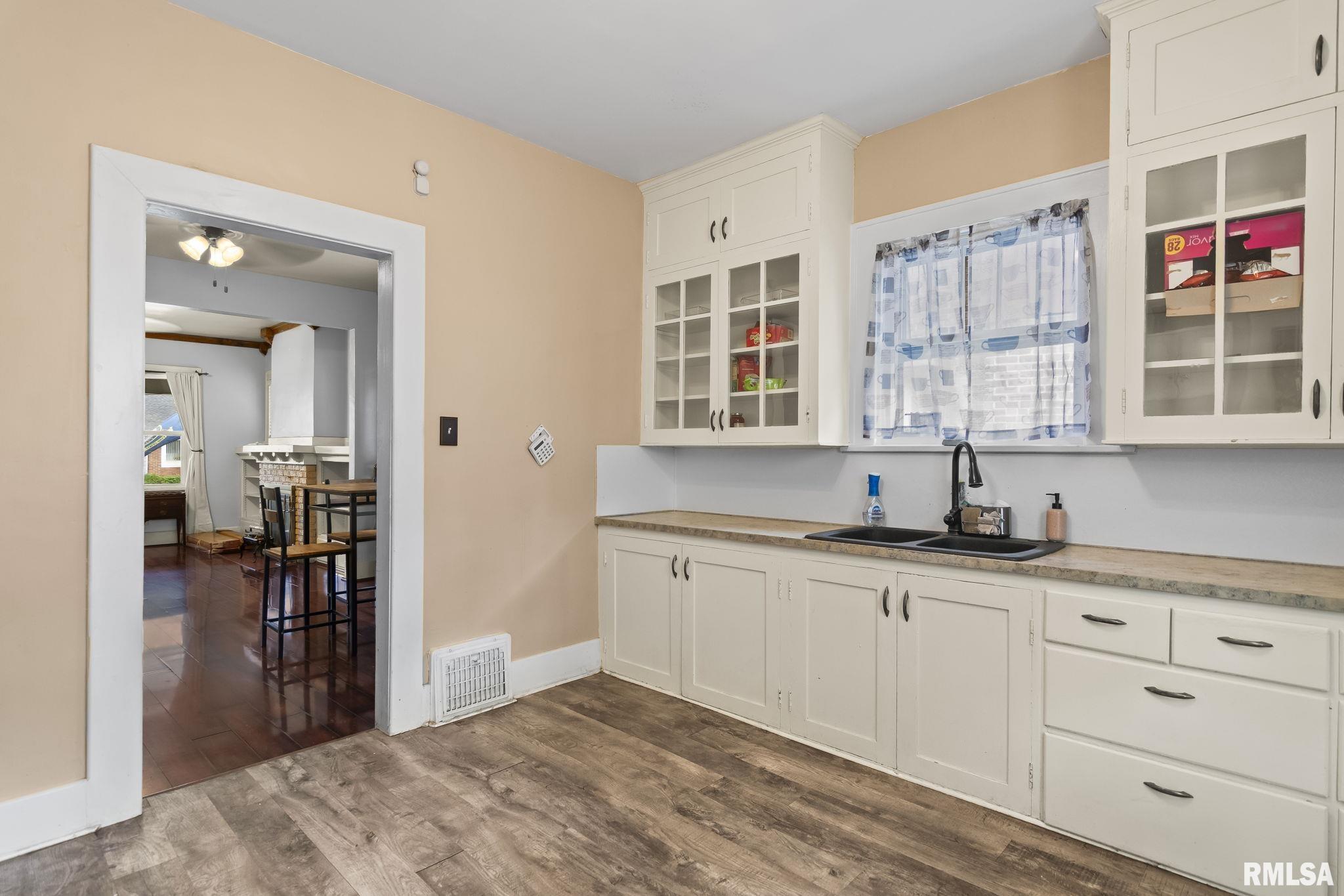 1813 S Whittier Avenue, Springfield, Illinois image 11