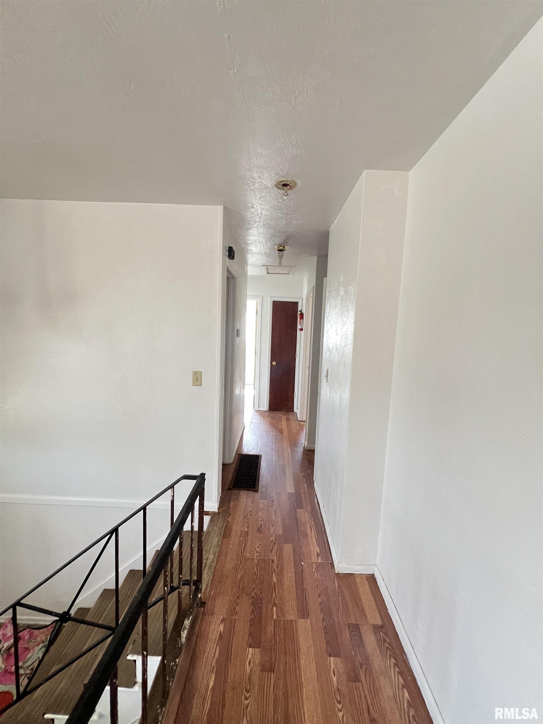 320 S Birchlane Drive, Carbondale, Illinois image 8