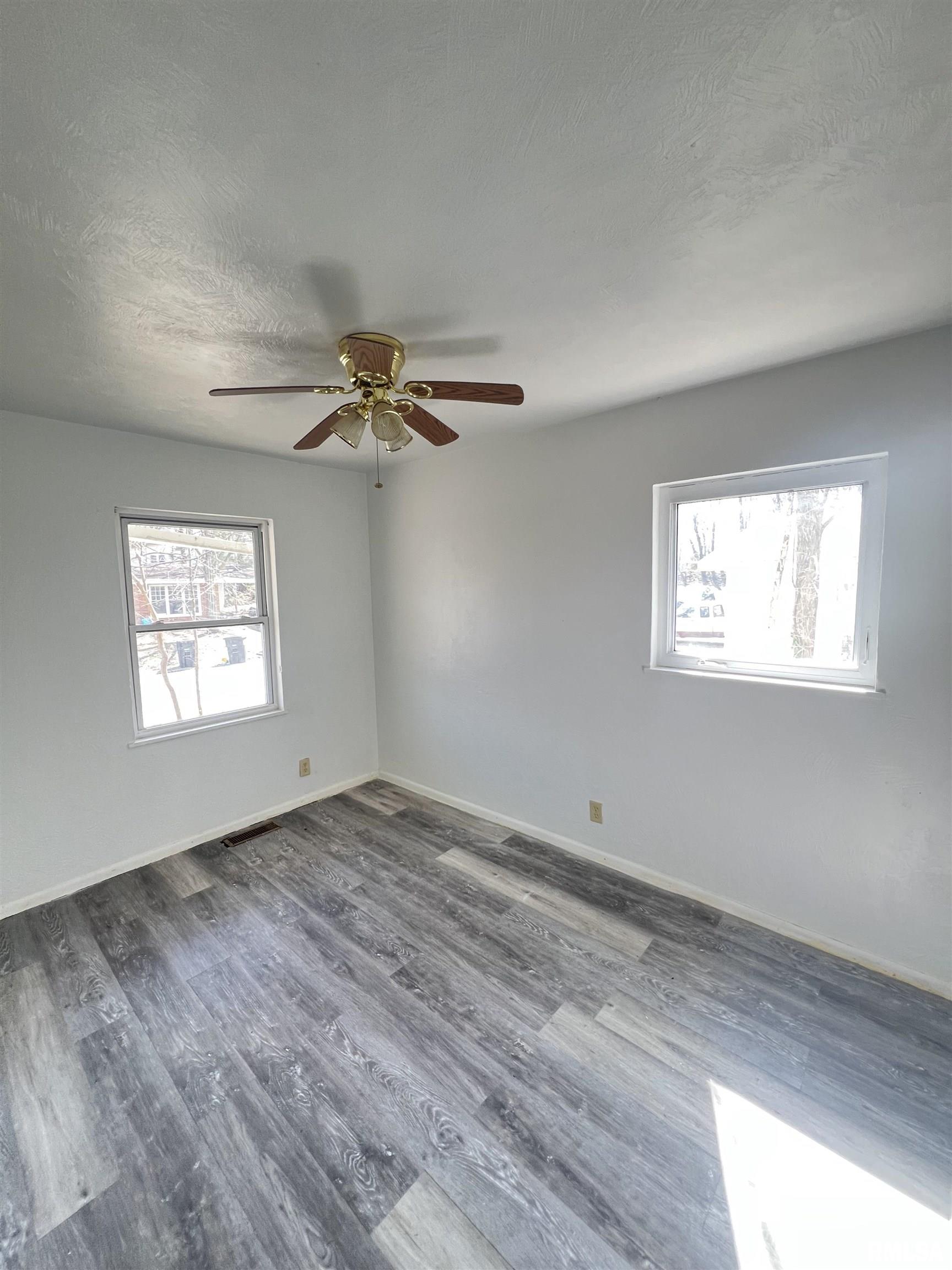 320 S Birchlane Drive, Carbondale, Illinois image 13
