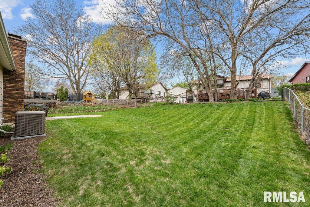 1524 W 46th Place, Davenport, Iowa image 38
