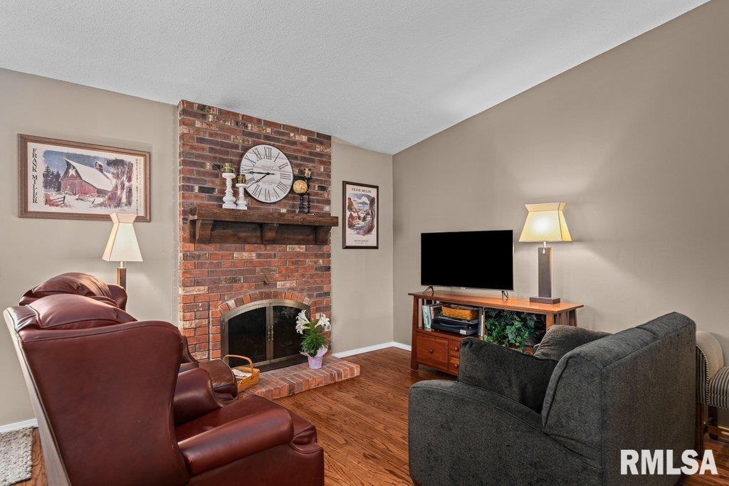 1524 W 46th Place, Davenport, Iowa image 11
