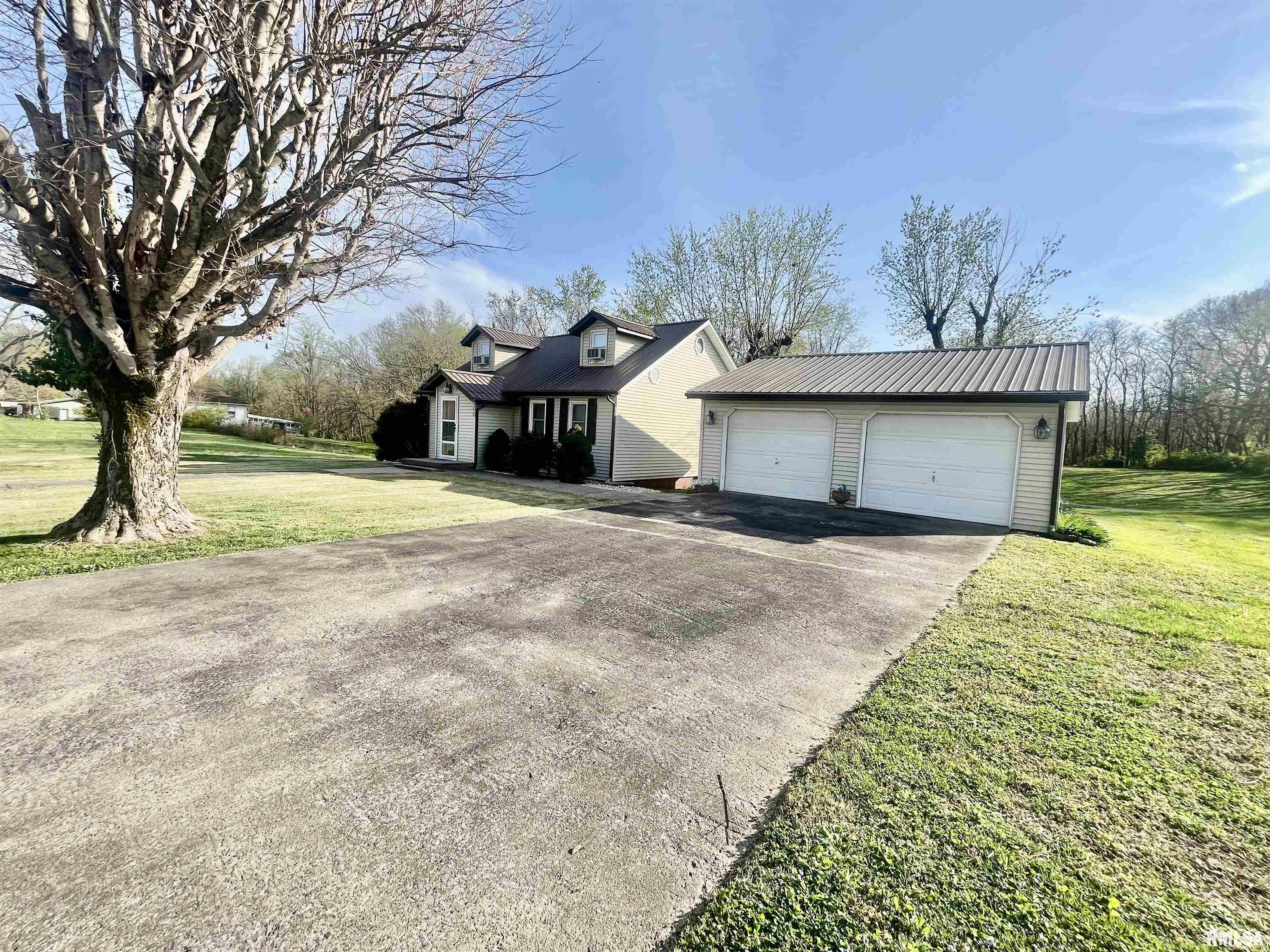 900 Winnebago Avenue, Olmsted, Illinois image 3