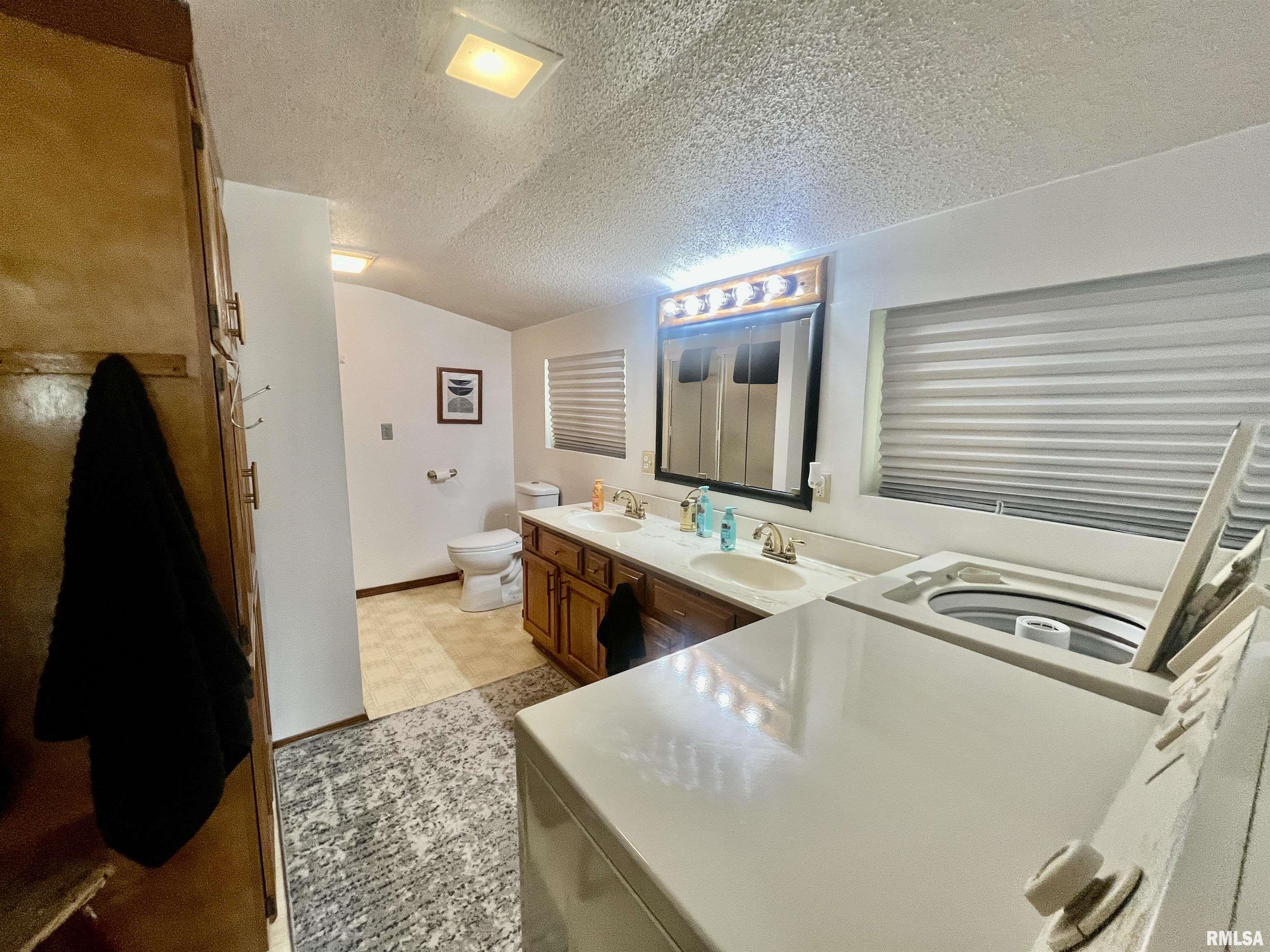 900 Winnebago Avenue, Olmsted, Illinois image 29