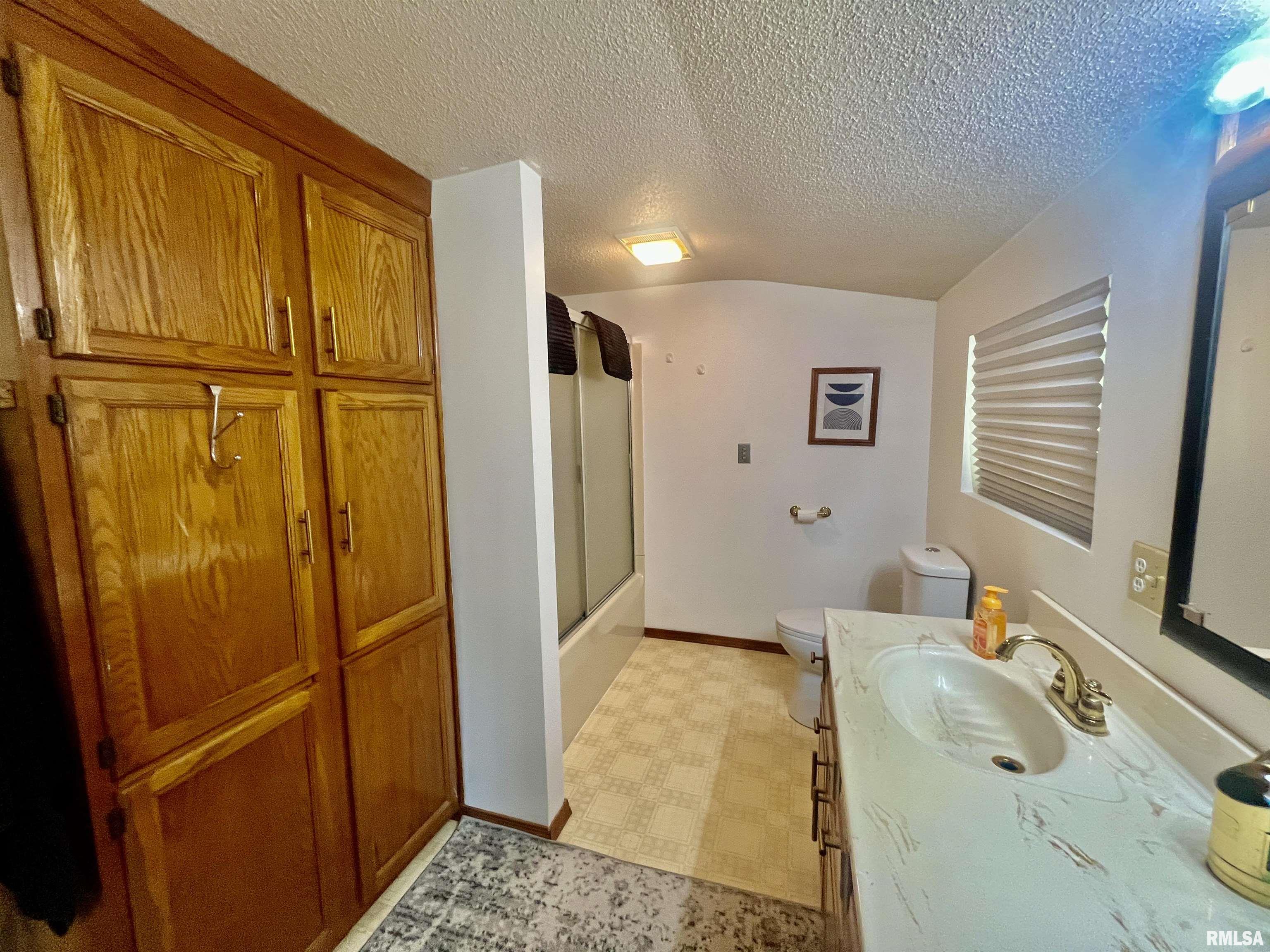 900 Winnebago Avenue, Olmsted, Illinois image 30