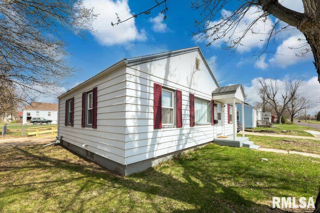 801 Koch Street, Pekin, Illinois image 3