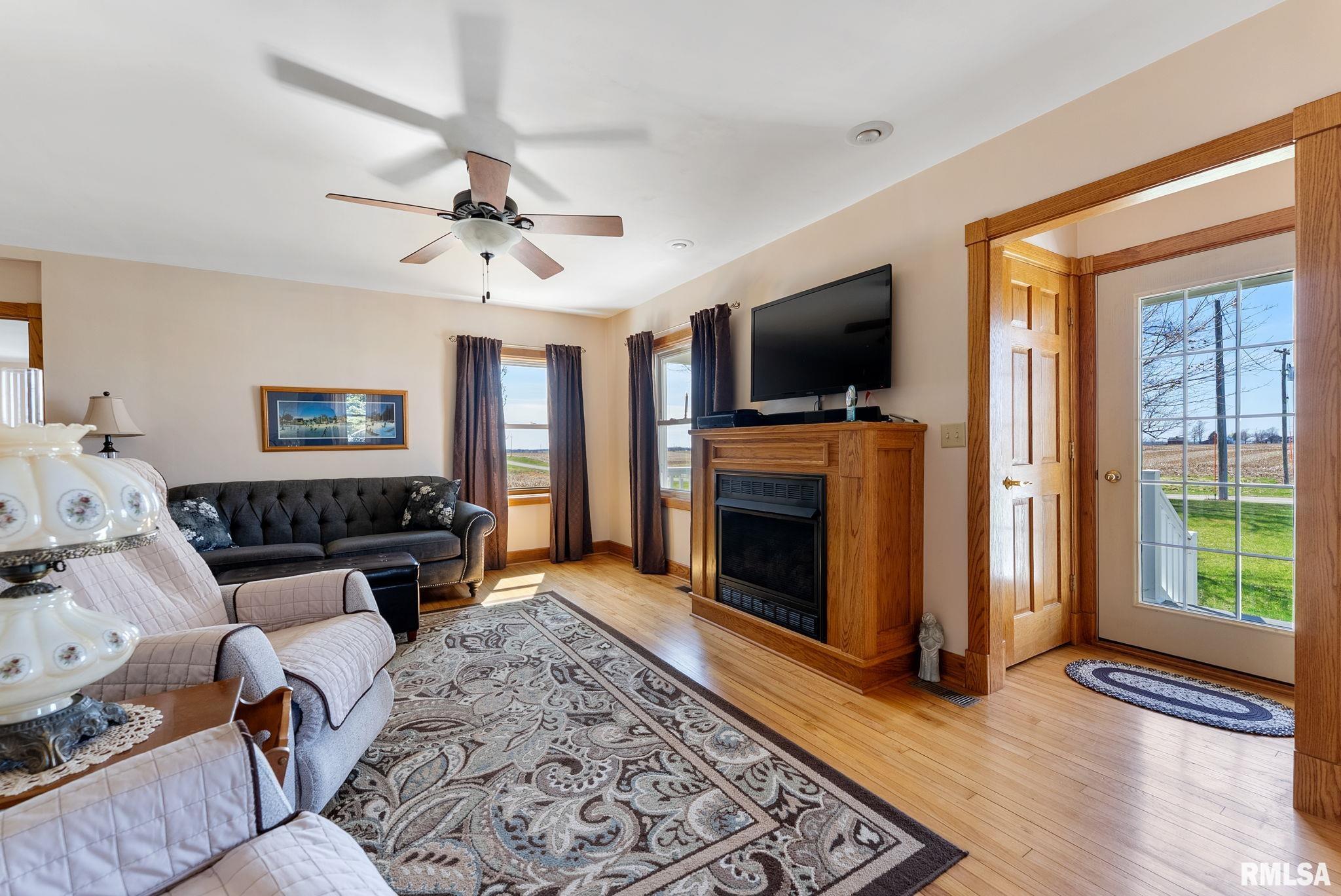 12817 154th Street West, Taylor Ridge, Illinois image 12