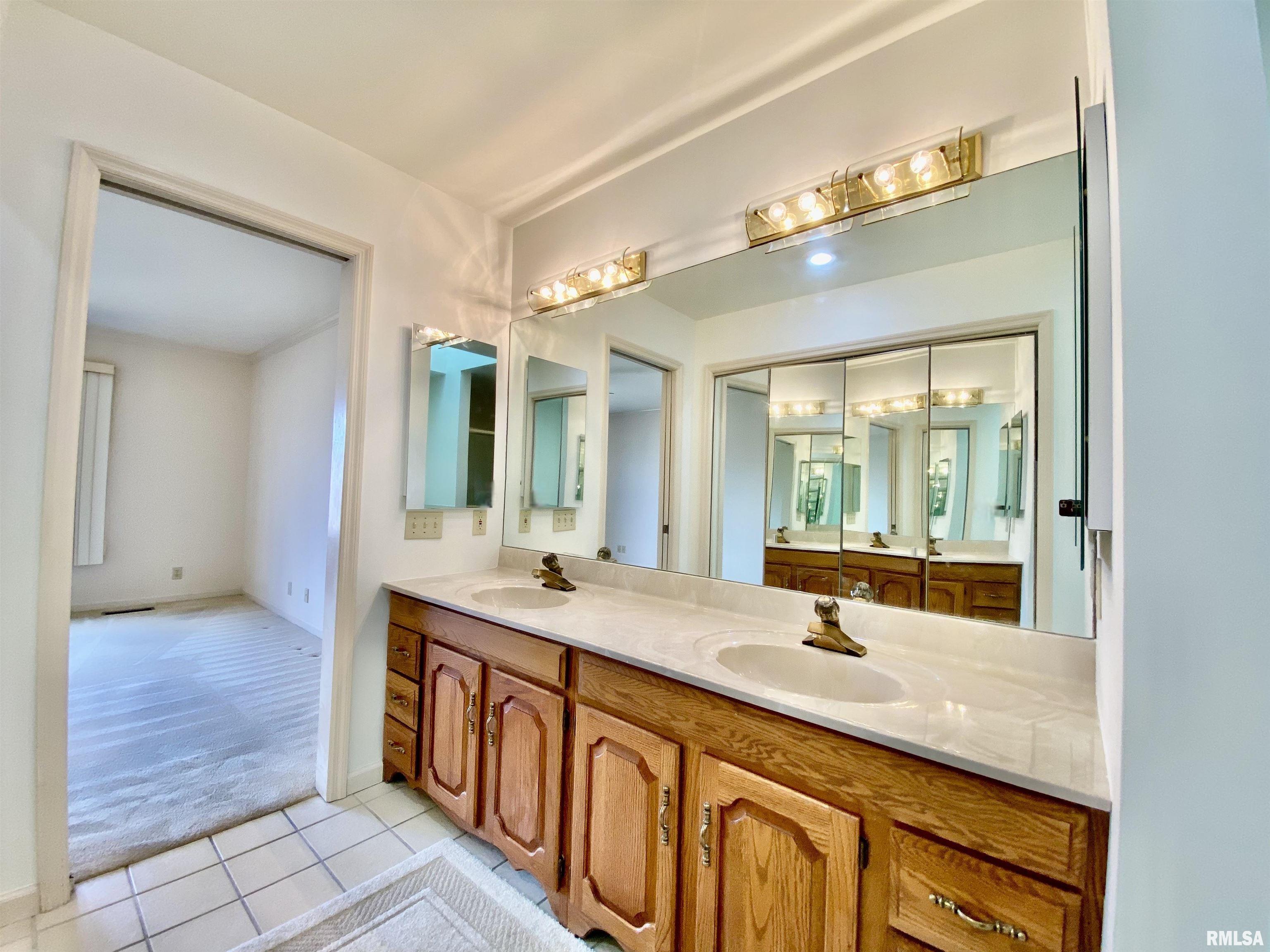 915 W Chalon Place, Peoria, Illinois image 31