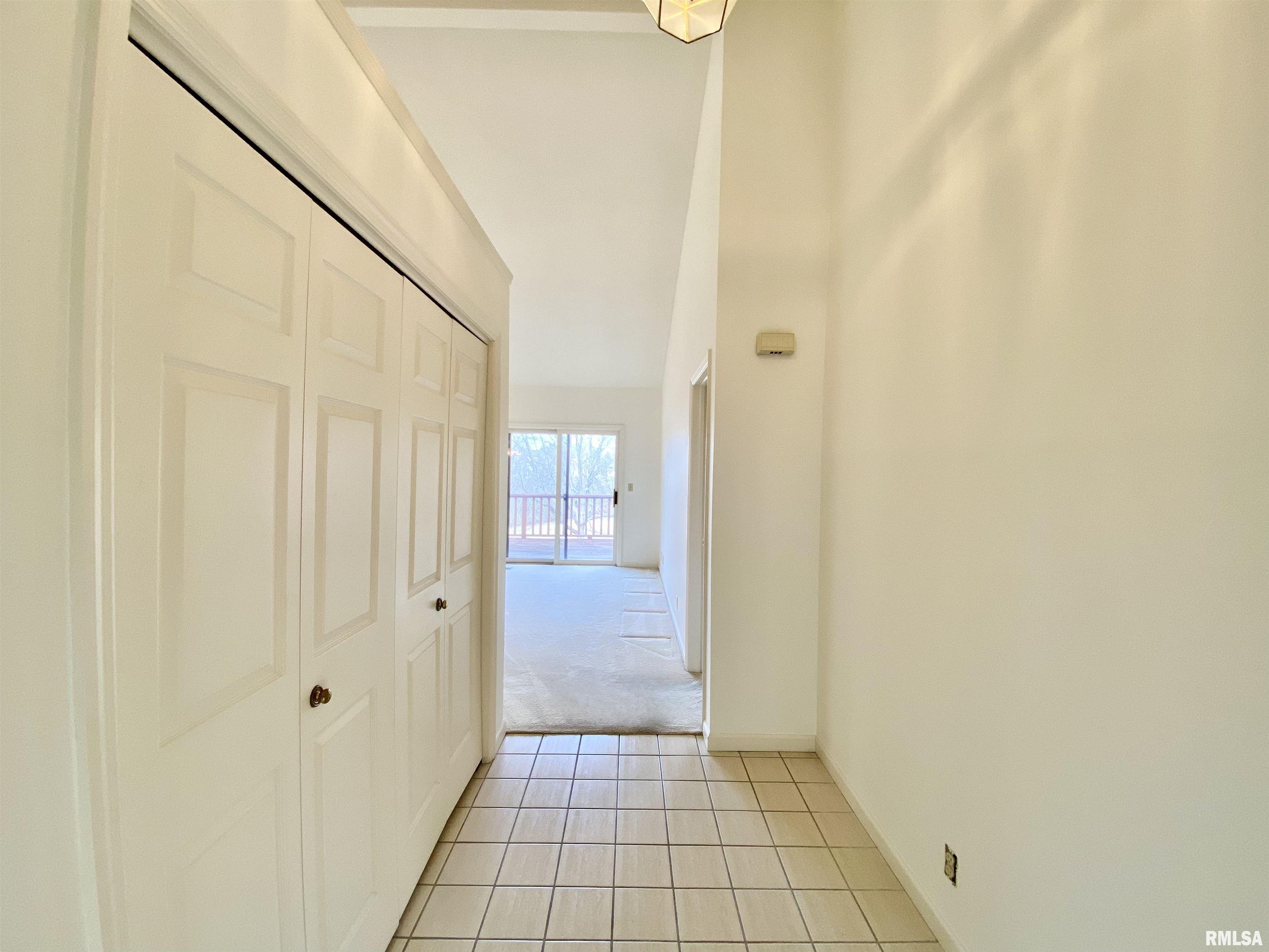 915 W Chalon Place, Peoria, Illinois image 8