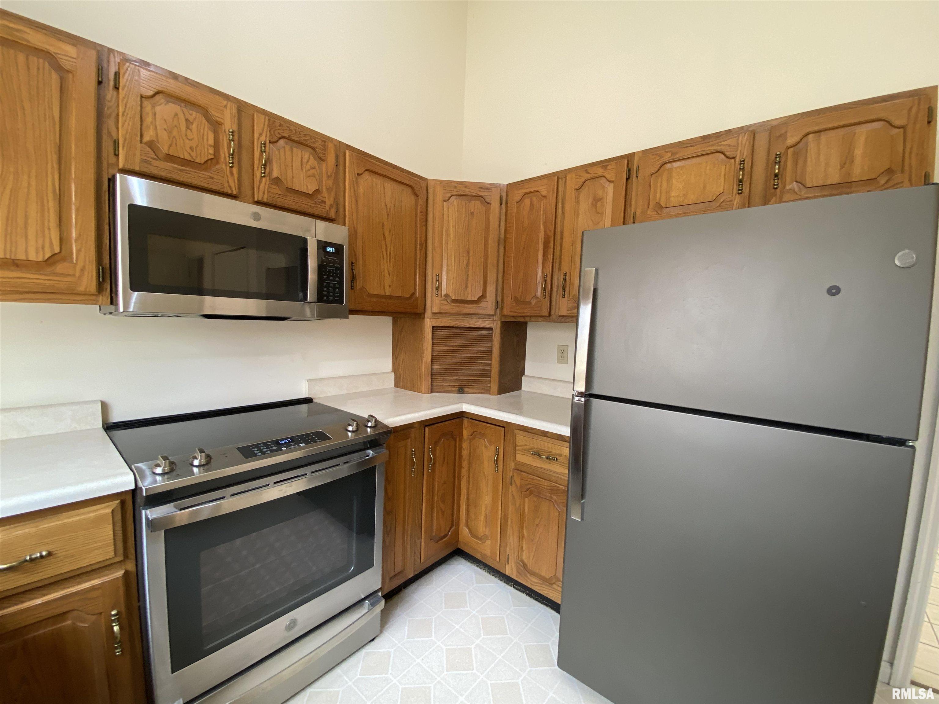 915 W Chalon Place, Peoria, Illinois image 22
