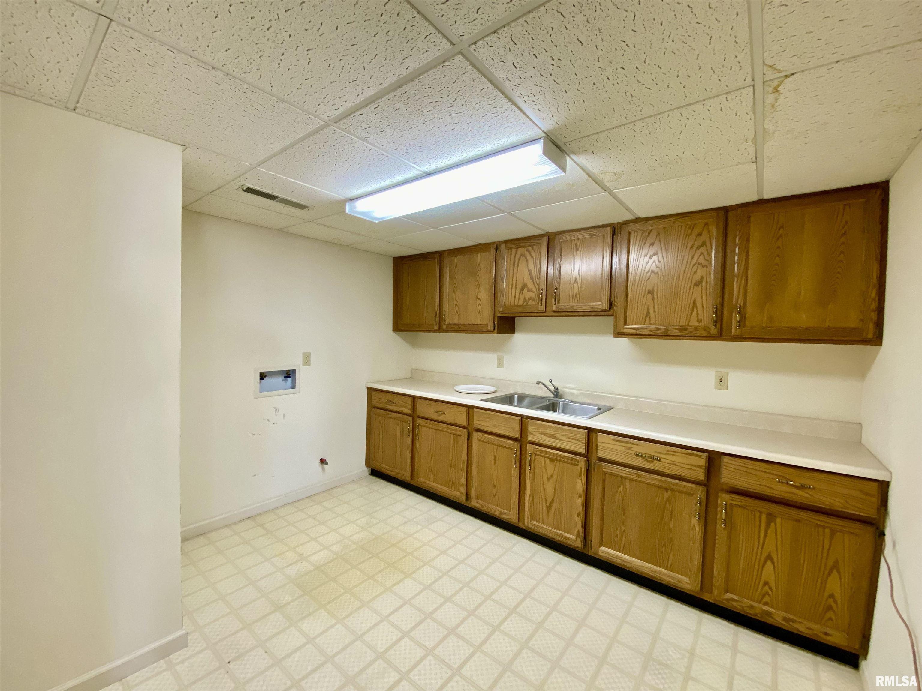 915 W Chalon Place, Peoria, Illinois image 39