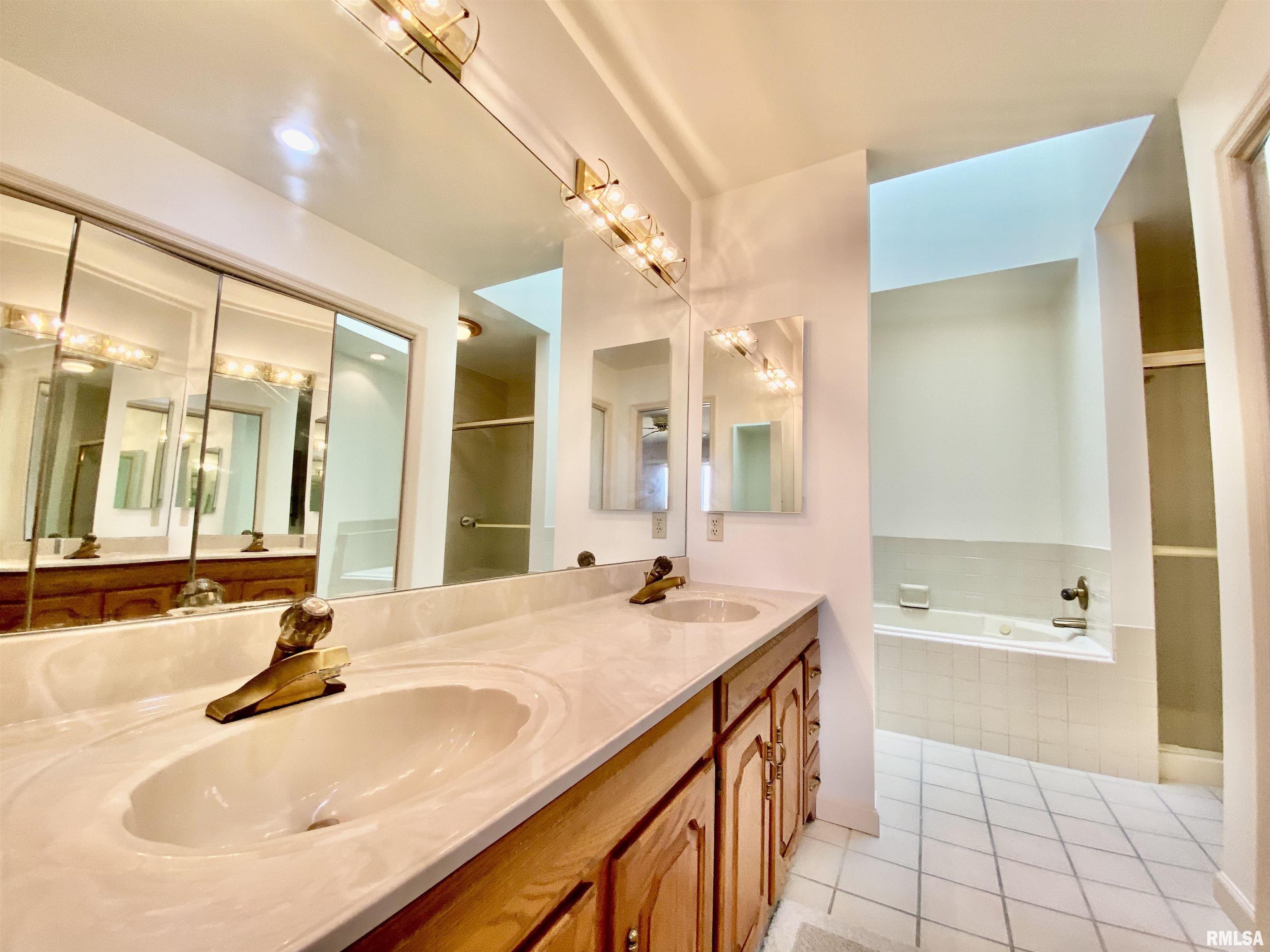 915 W Chalon Place, Peoria, Illinois image 32