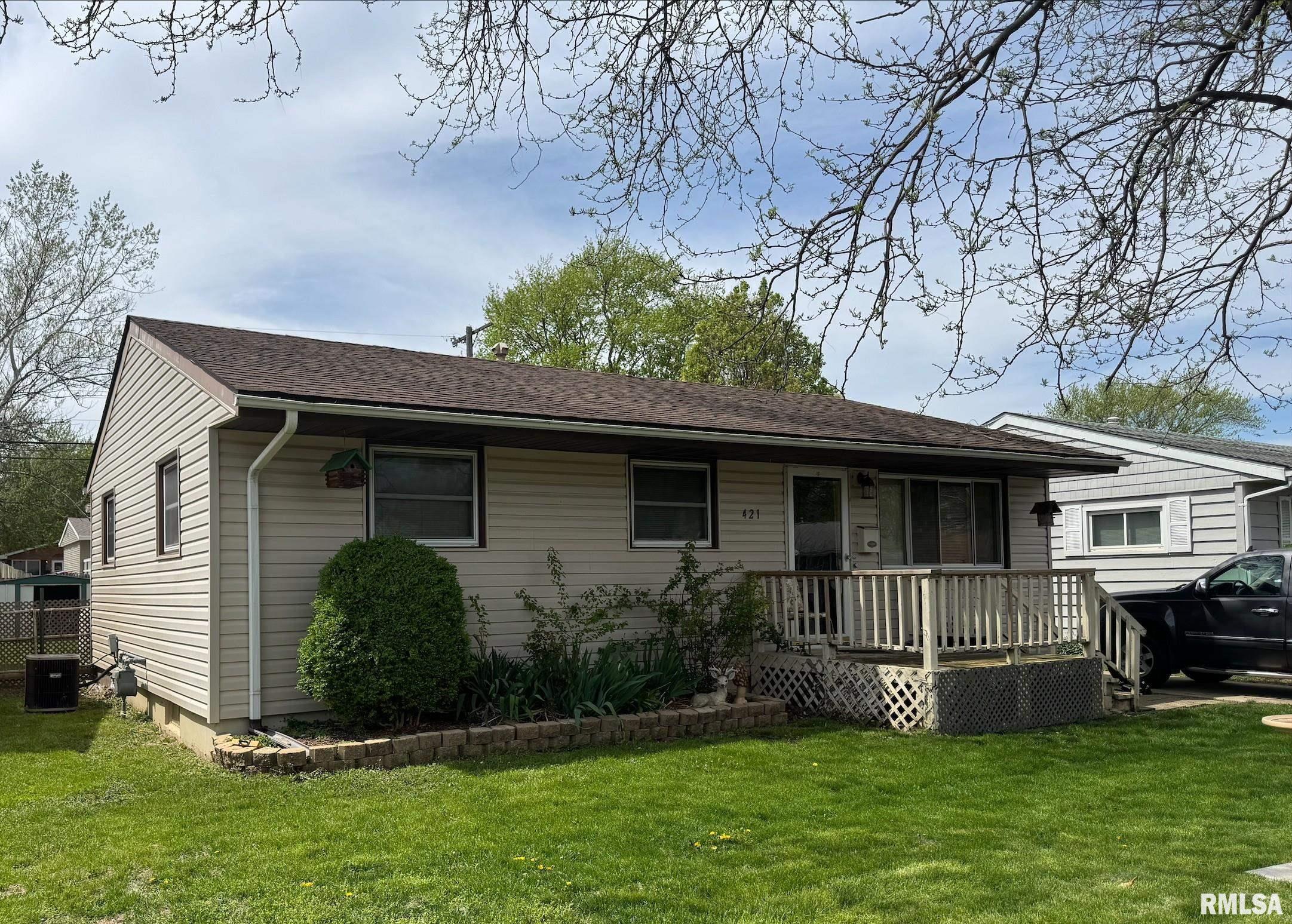 421 Capri Street, Pekin, Illinois image 28