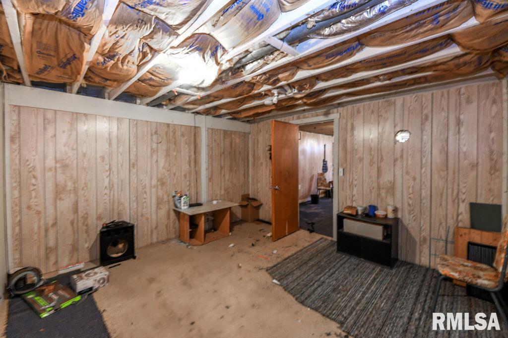 421 Capri Street, Pekin, Illinois image 17