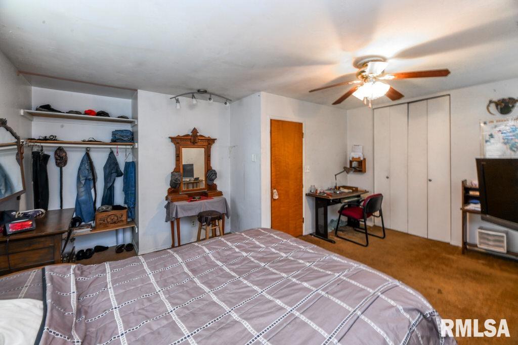 421 Capri Street, Pekin, Illinois image 10