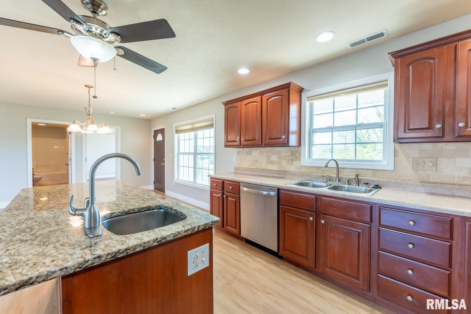 11280 Alta Drive, Carterville, Illinois image 15