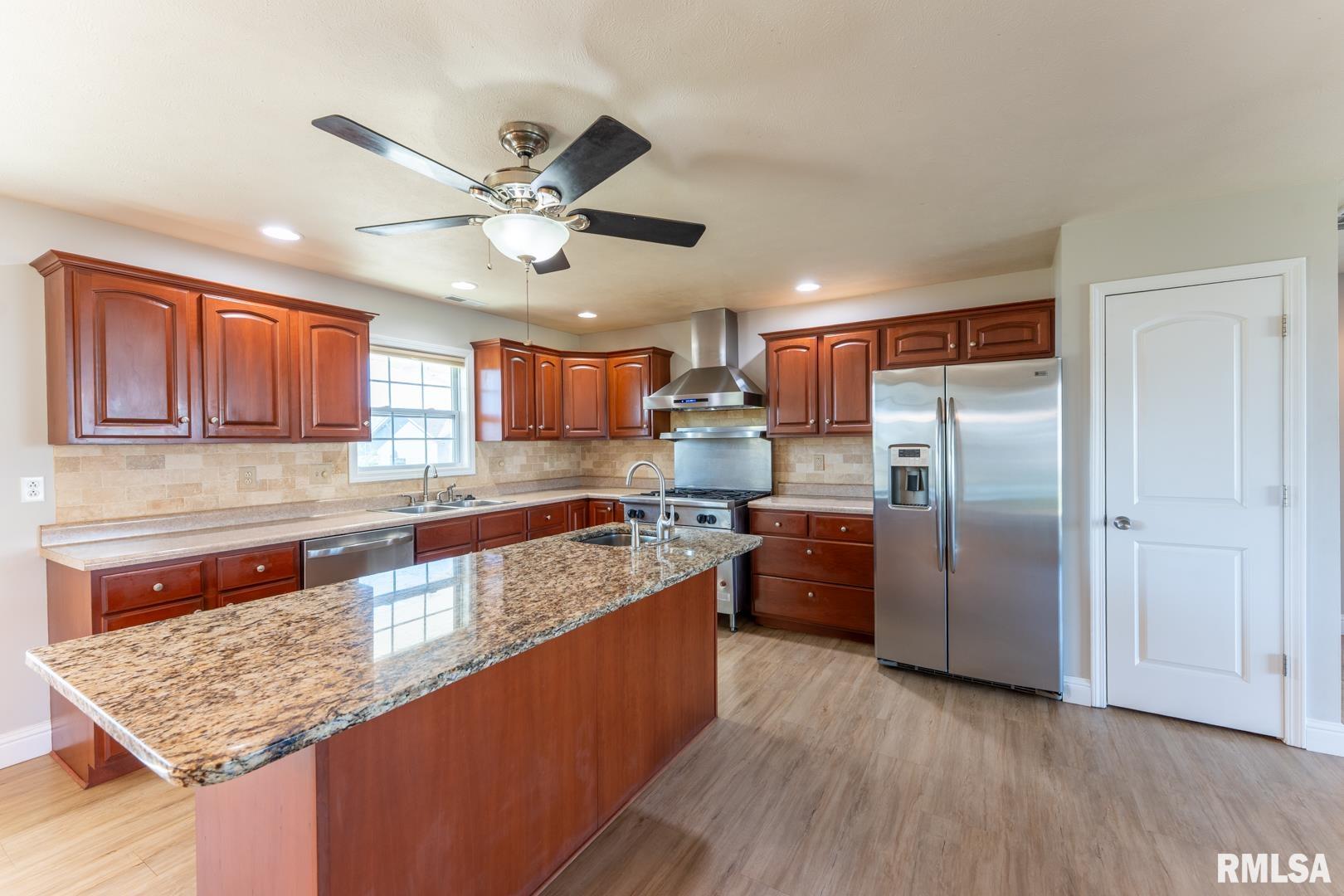 11280 Alta Drive, Carterville, Illinois image 14