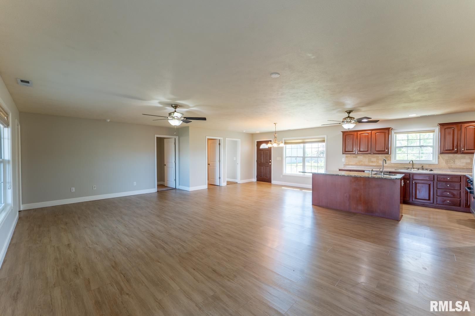 11280 Alta Drive, Carterville, Illinois image 10