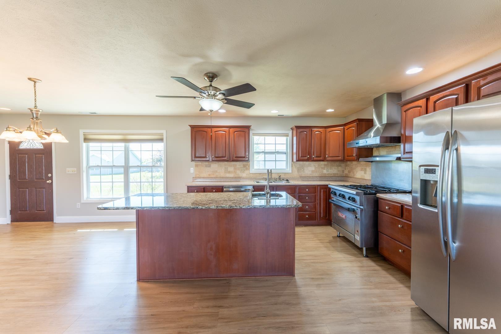 11280 Alta Drive, Carterville, Illinois image 19