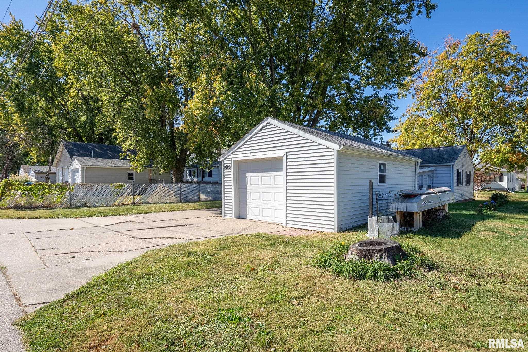 2005 35th Street, Rock Island, Illinois image 25