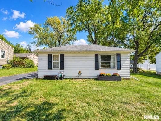 126 N EISELE DR, PEORIA, IL 61604 - Image 2cec0e6ee67f82b619fad5fa0ac32a74/4213358655