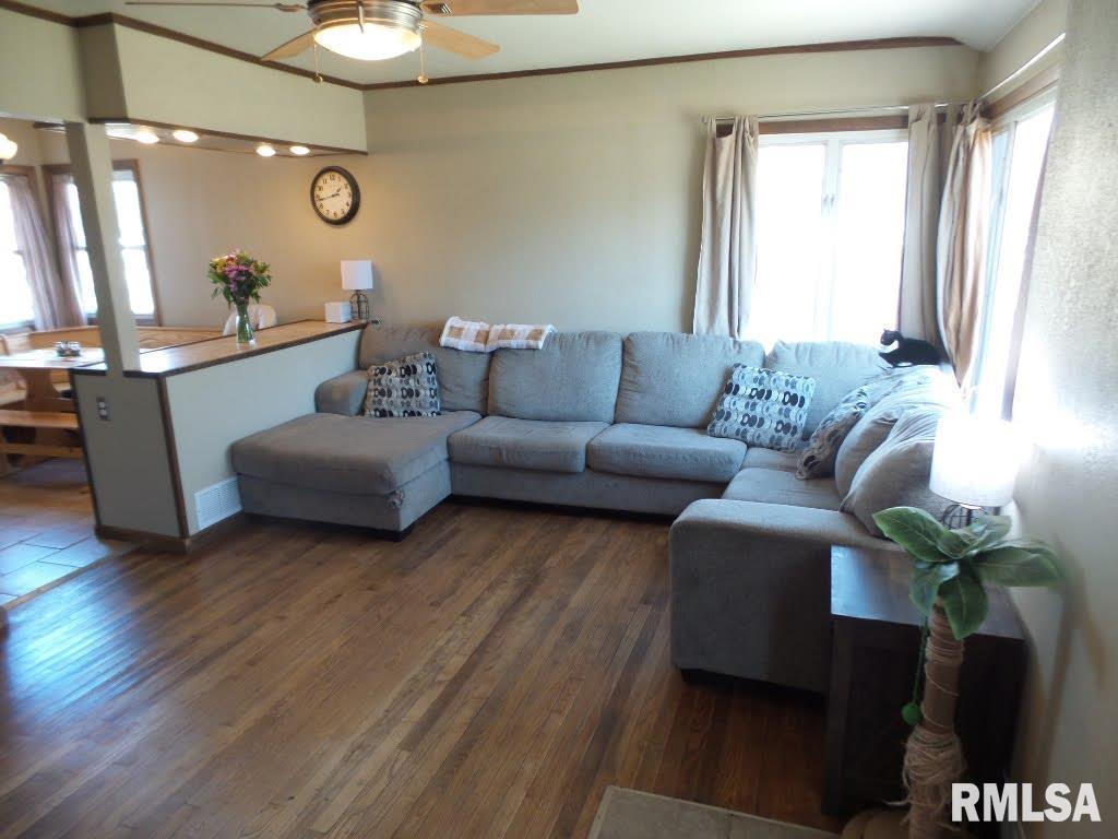 10621 Moss Street, Mossville, Illinois image 15