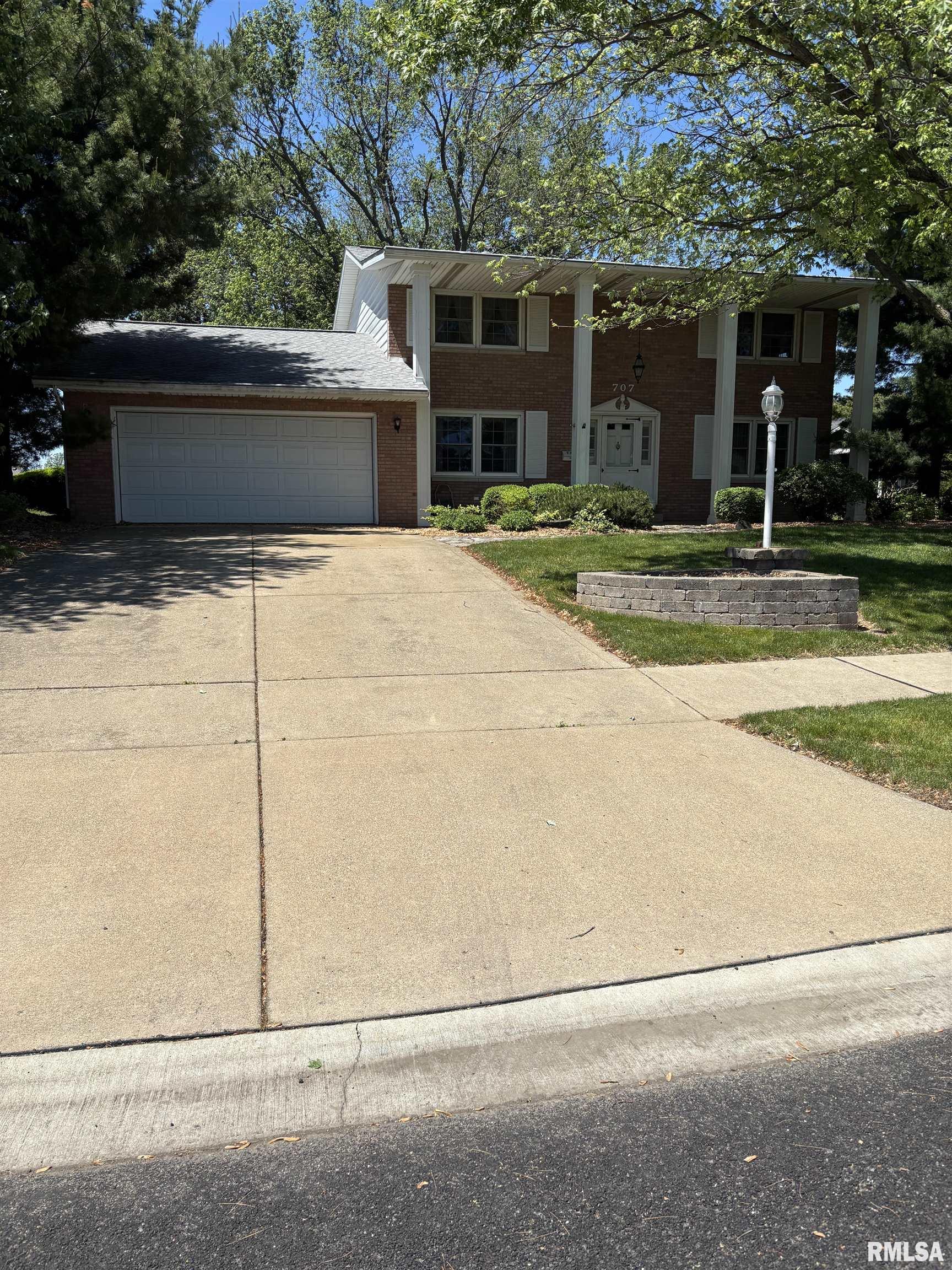 707 Yorkshire Court, Washington, Illinois image 2