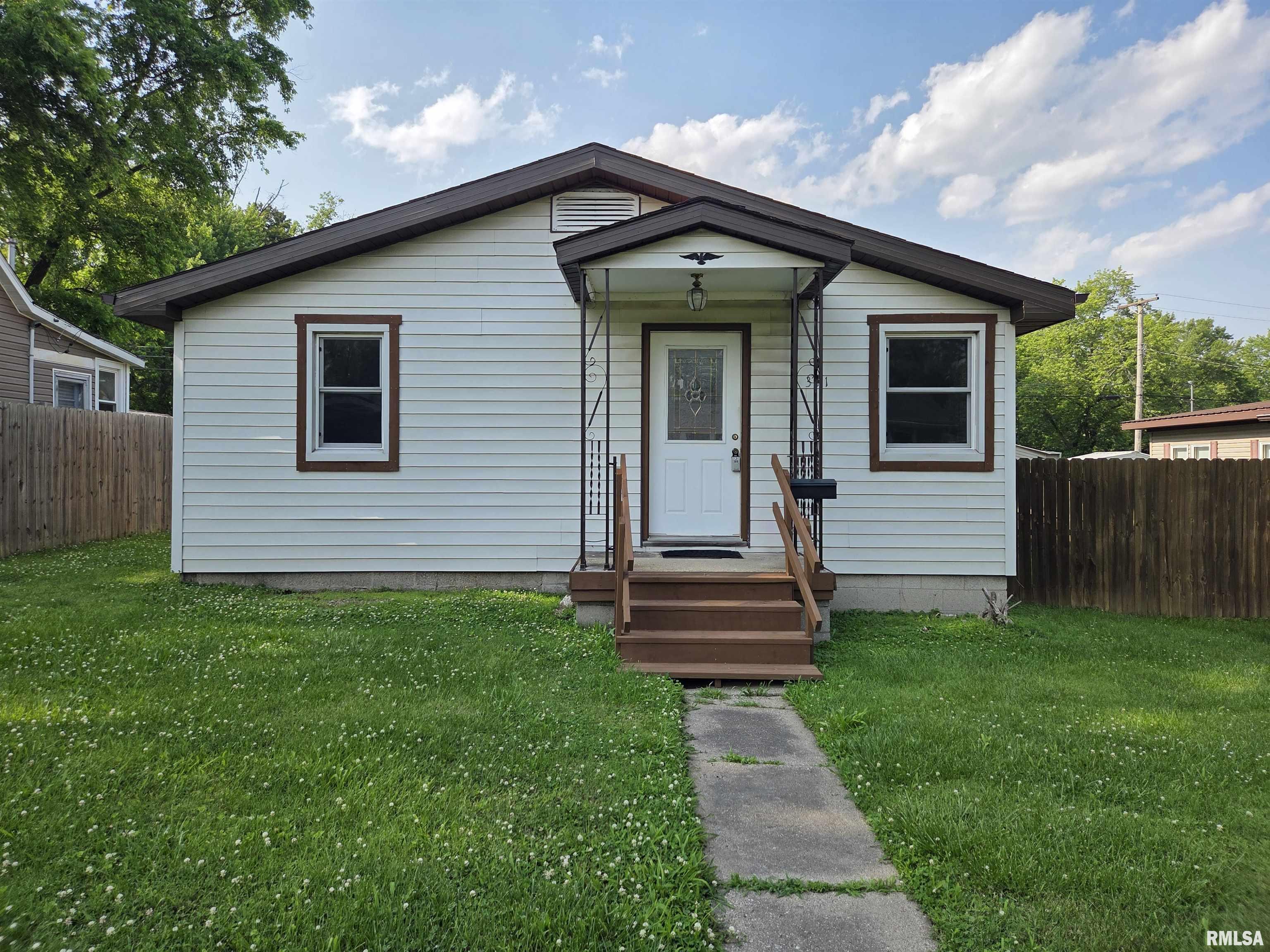 311 E Prairie Street, Centralia, Illinois image 17