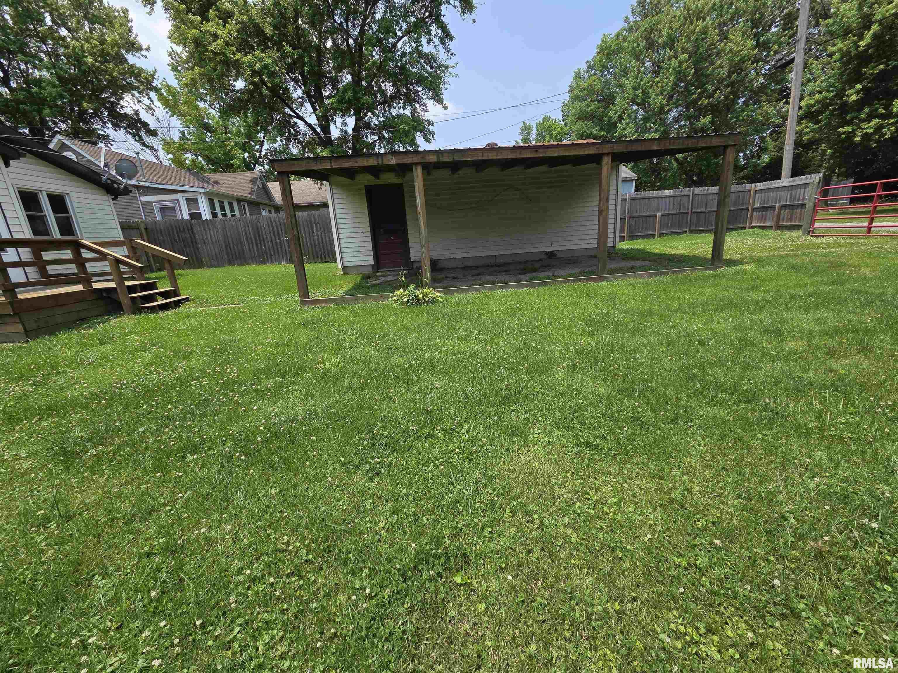 311 E Prairie Street, Centralia, Illinois image 16