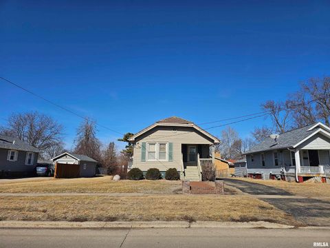 Homes For Sale - 569 E 5th Street<br/> Knox County, Galesburg, IL 61401